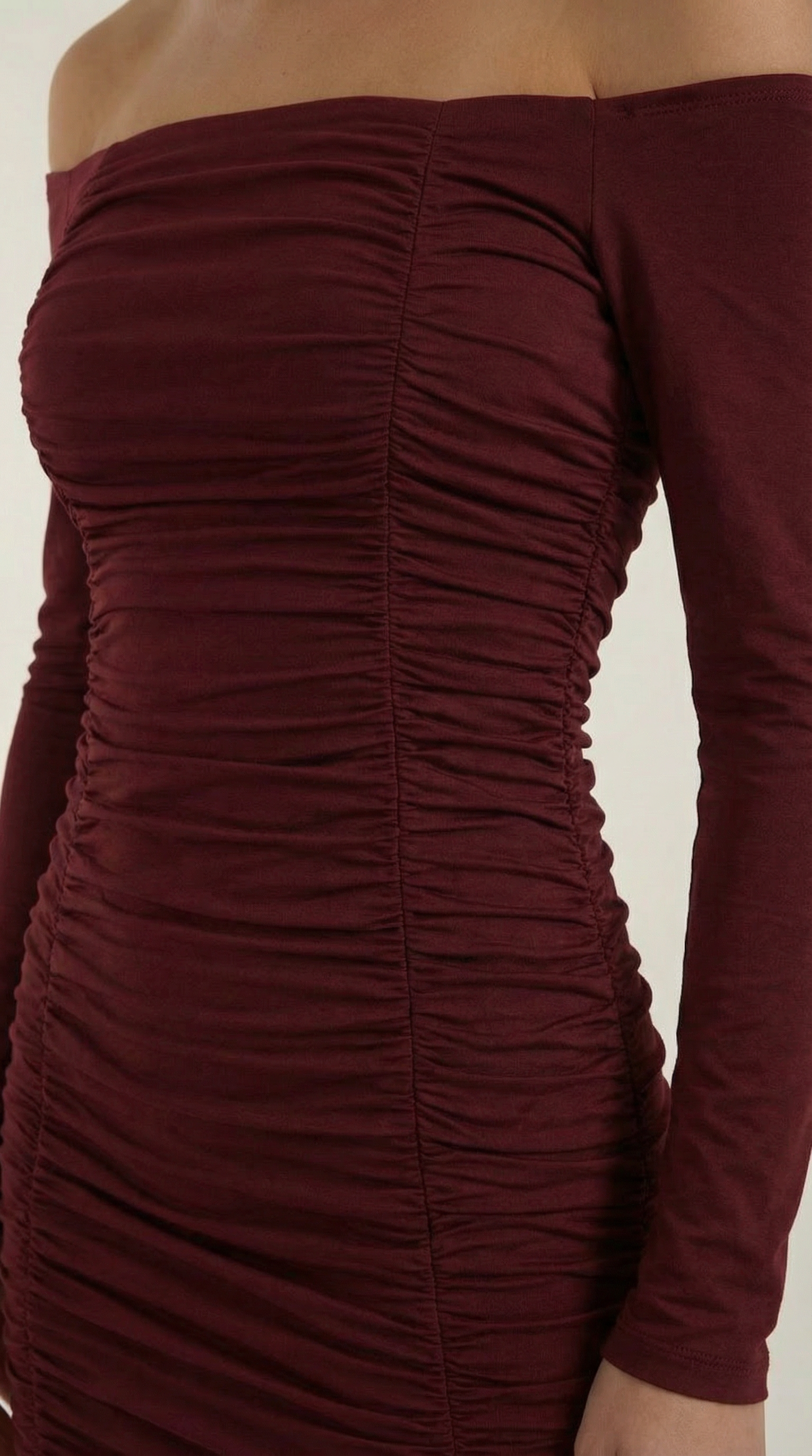 Yvette Figurbetontes Minikleid