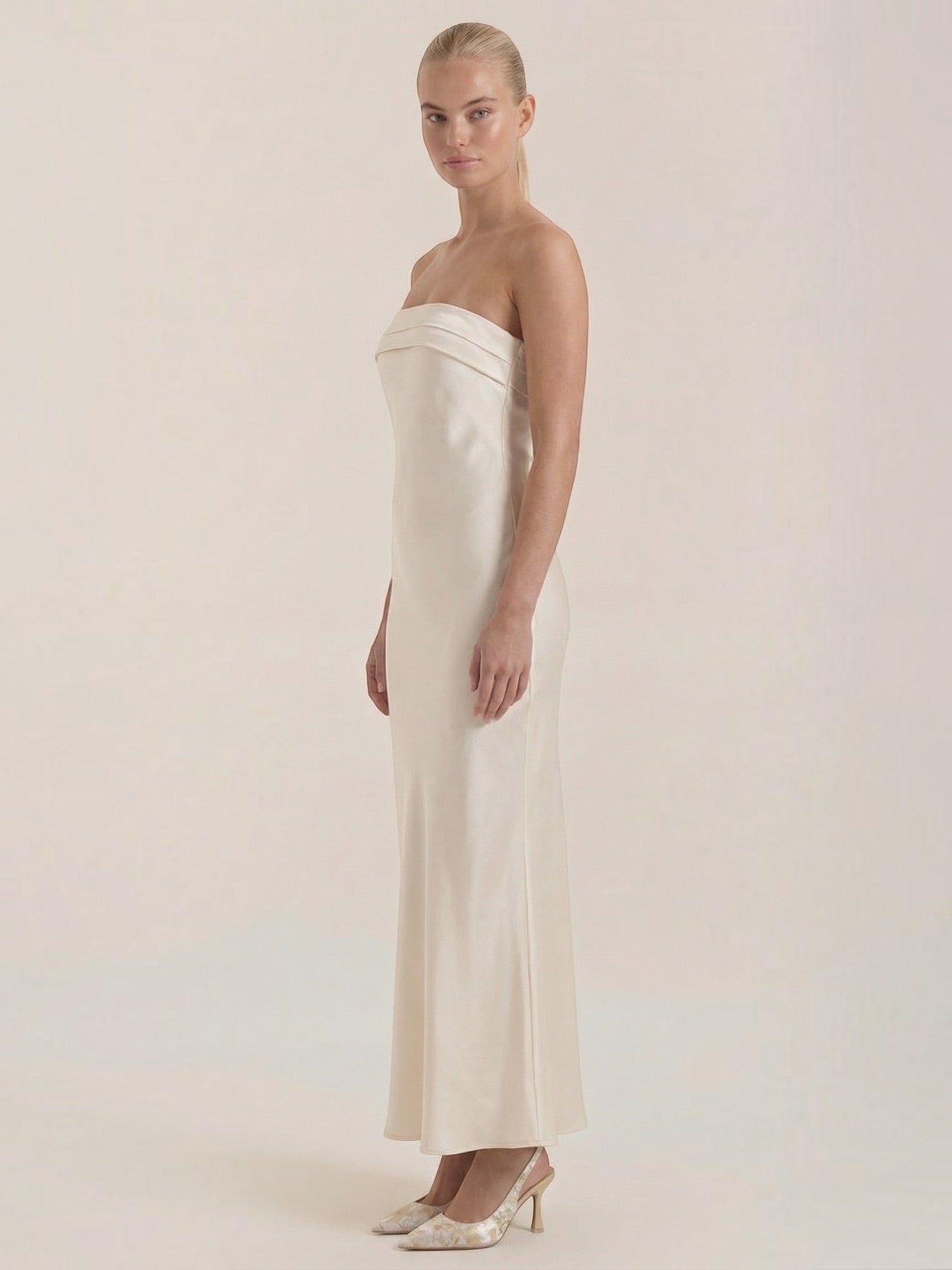 Elsa Schulterfreies Maxi-Abendkleid