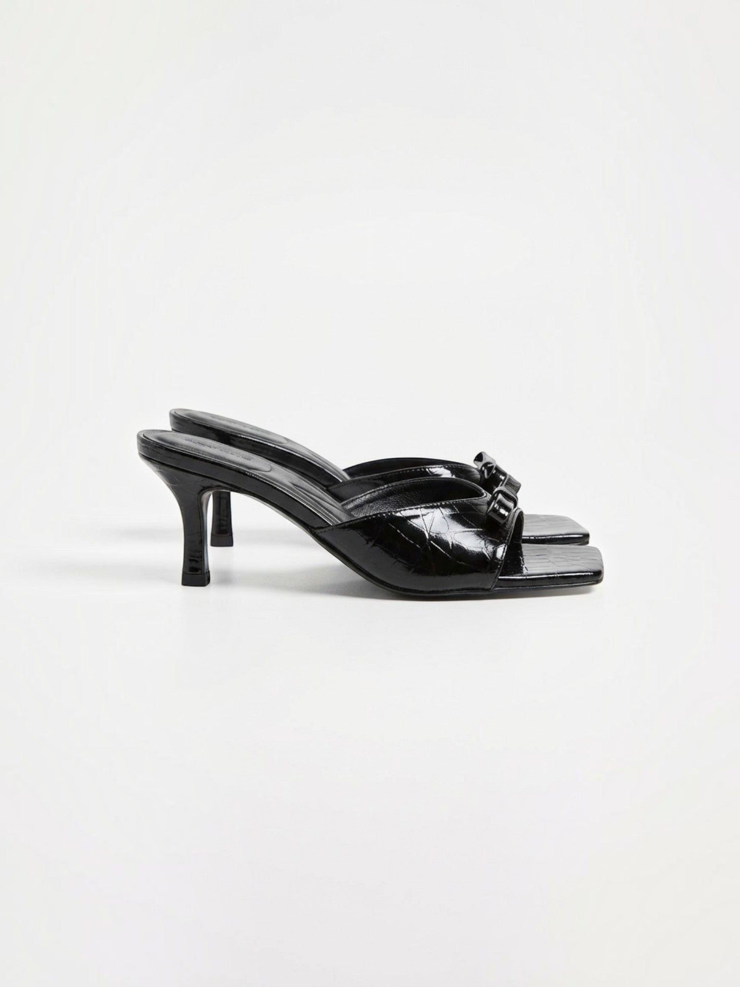 Marcelline Mules mit Schleife und Kitten Heel