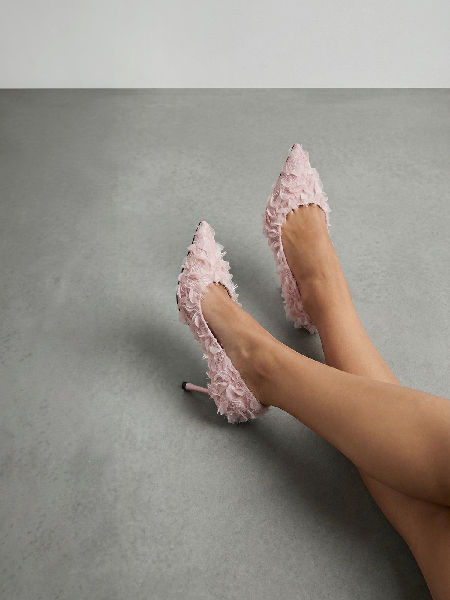 Eula Pumps mit Spitzenoptik