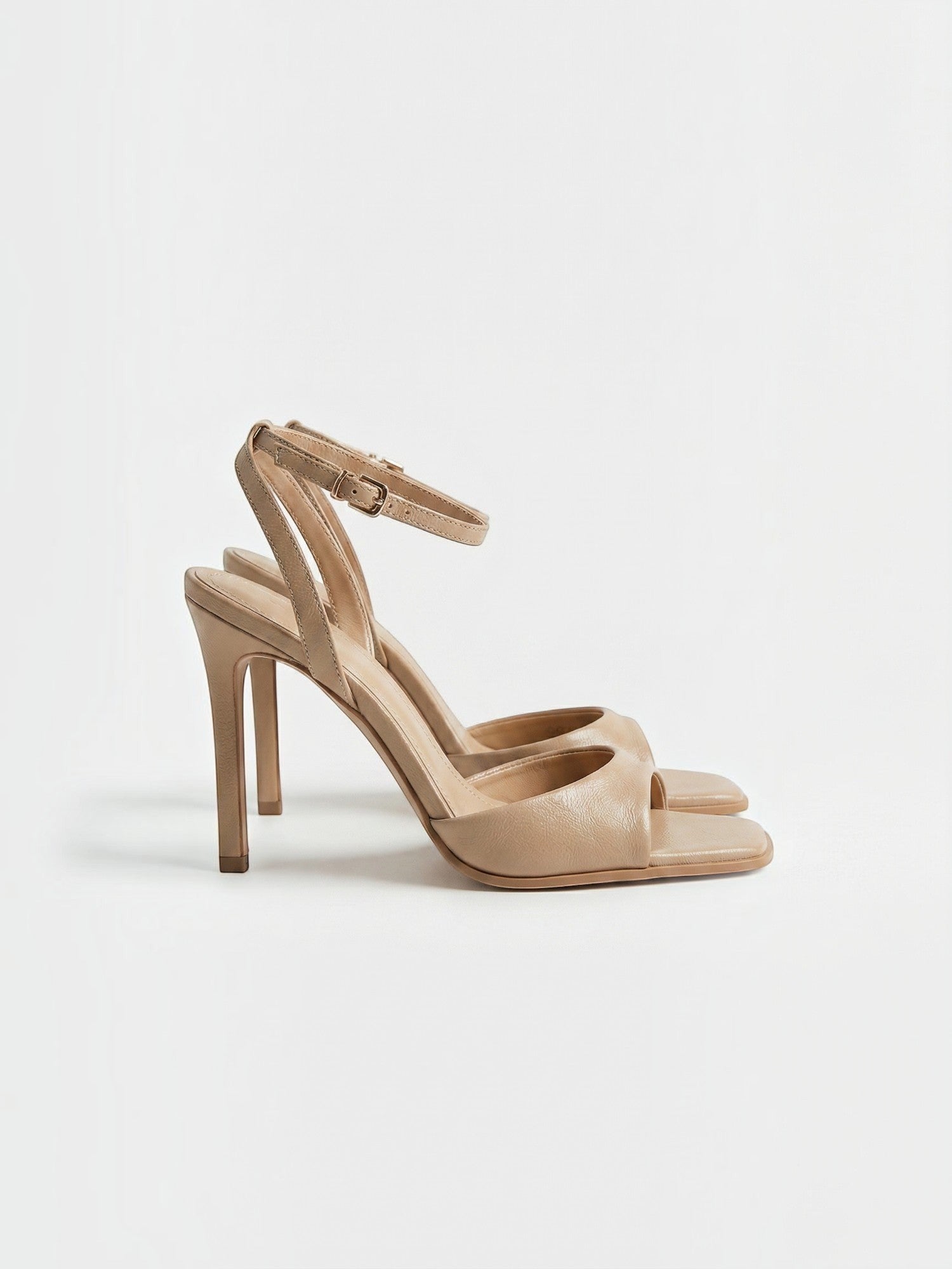 Cerelia High Heel Sandaletten mit Knöchelriemen