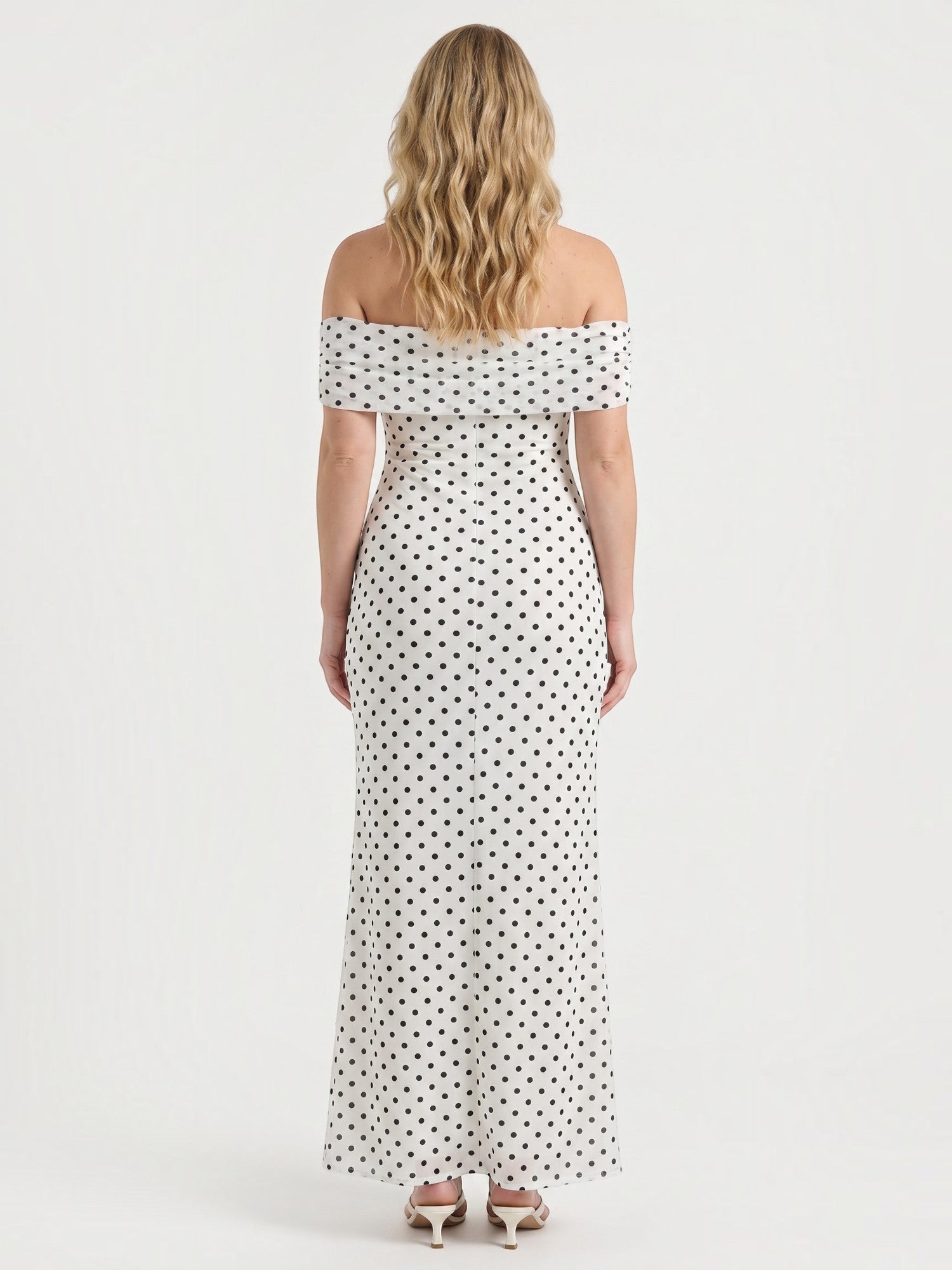 Ziah Schulterfreies Maxikleid mit Punktemuster