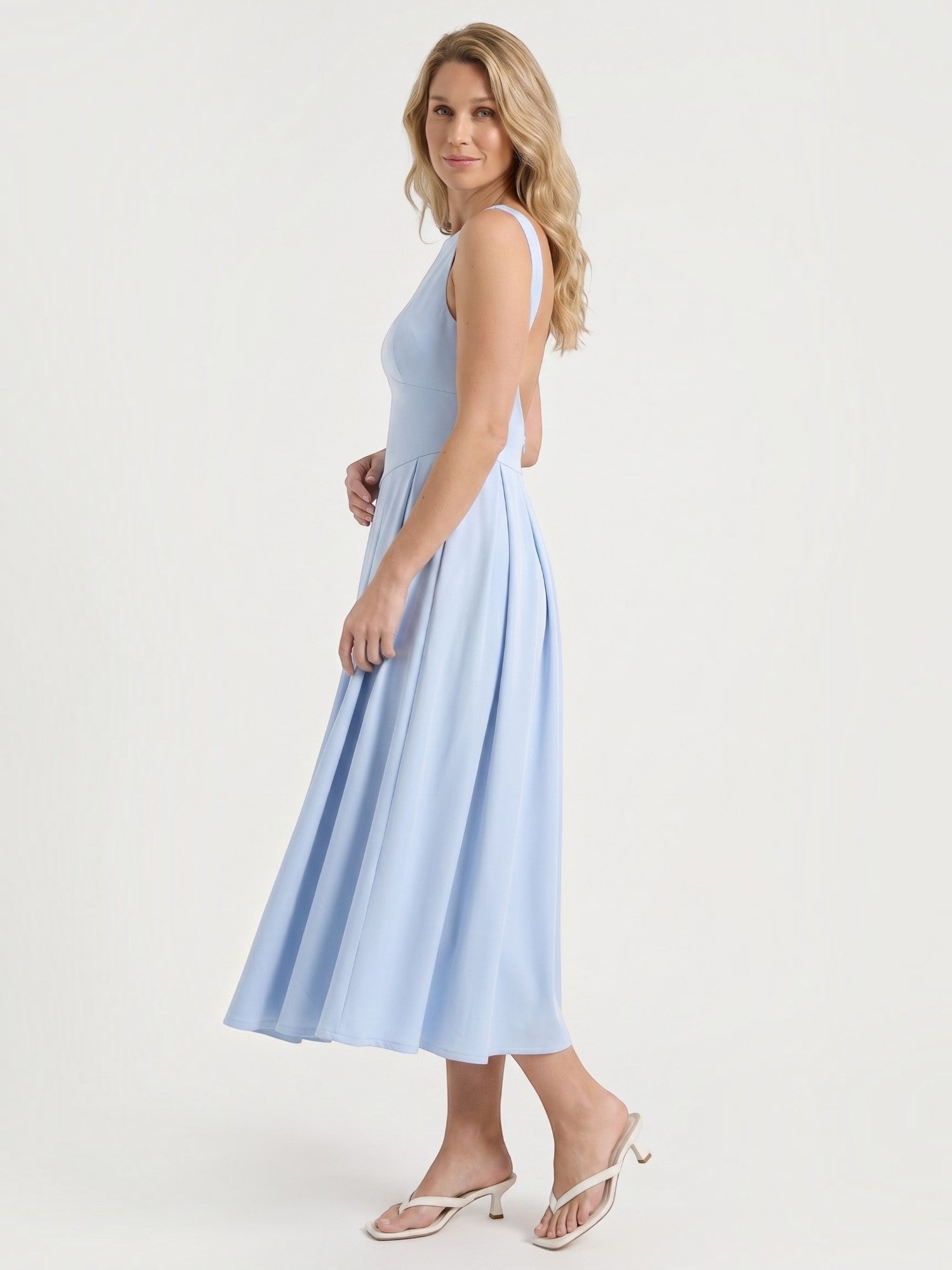Shenna Ärmelloses Maxikleid mit ausgestelltem Rock