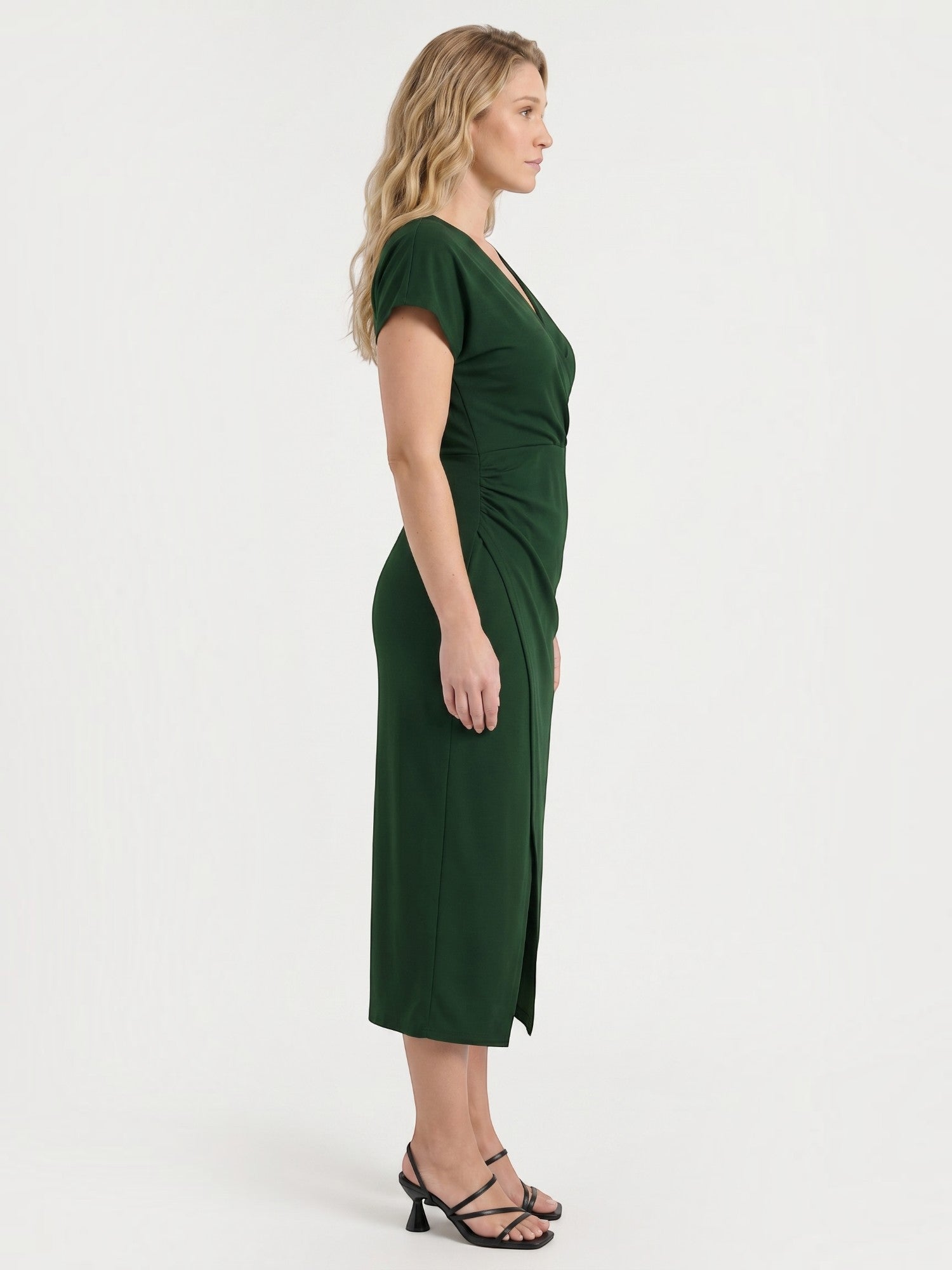 Raina Wickel-Midikleid mit V-Ausschnitt