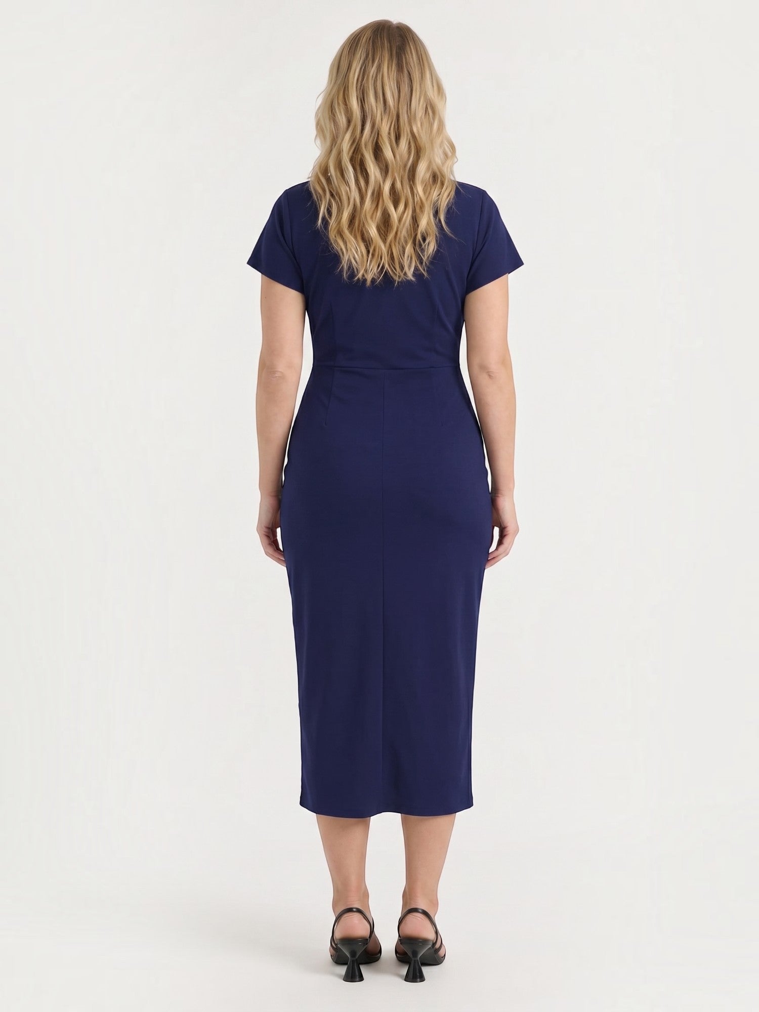 Raina Wickel-Midikleid mit V-Ausschnitt