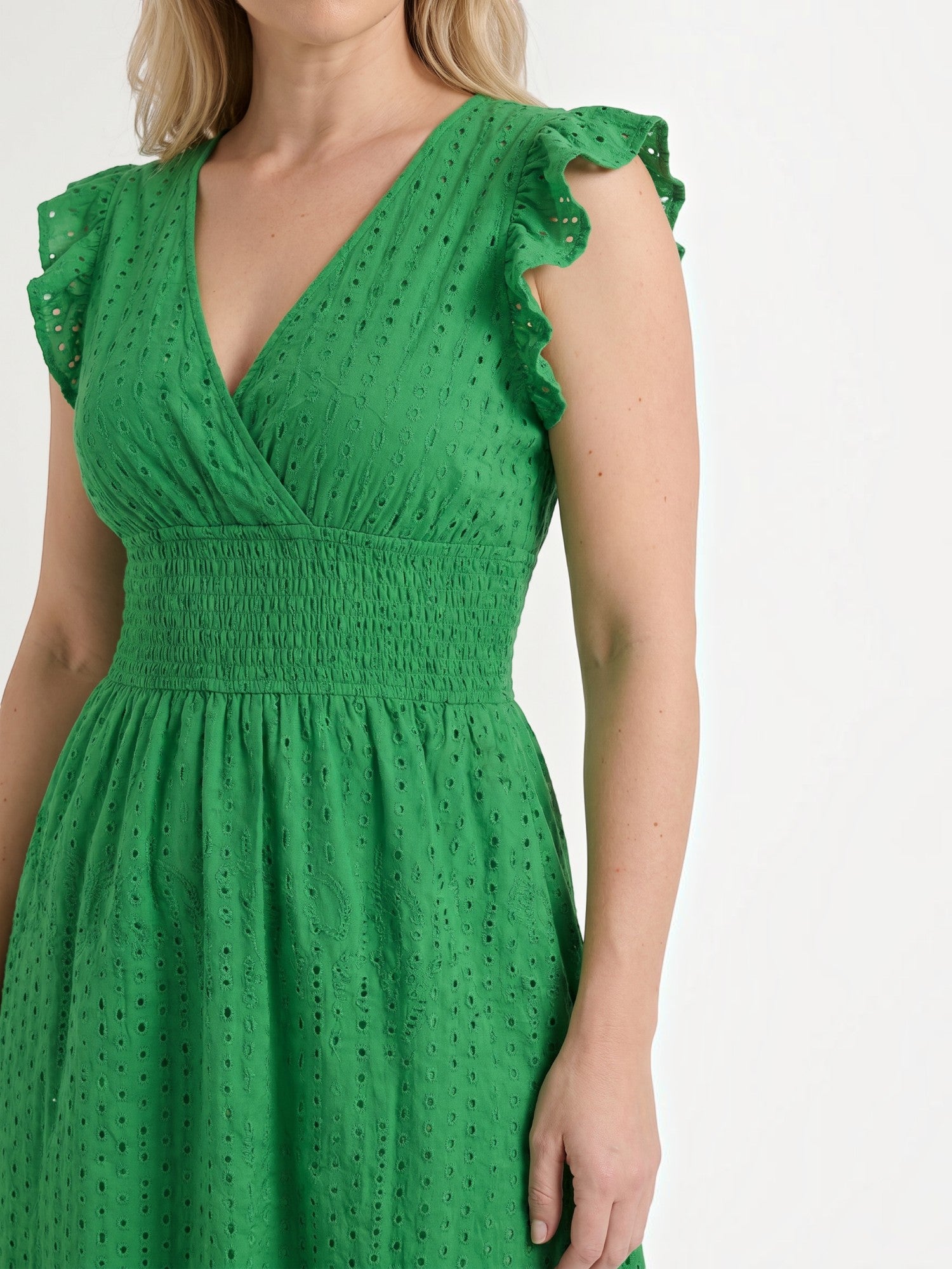 Florence Midikleid mit Lochstickerei und Rüschenträgern