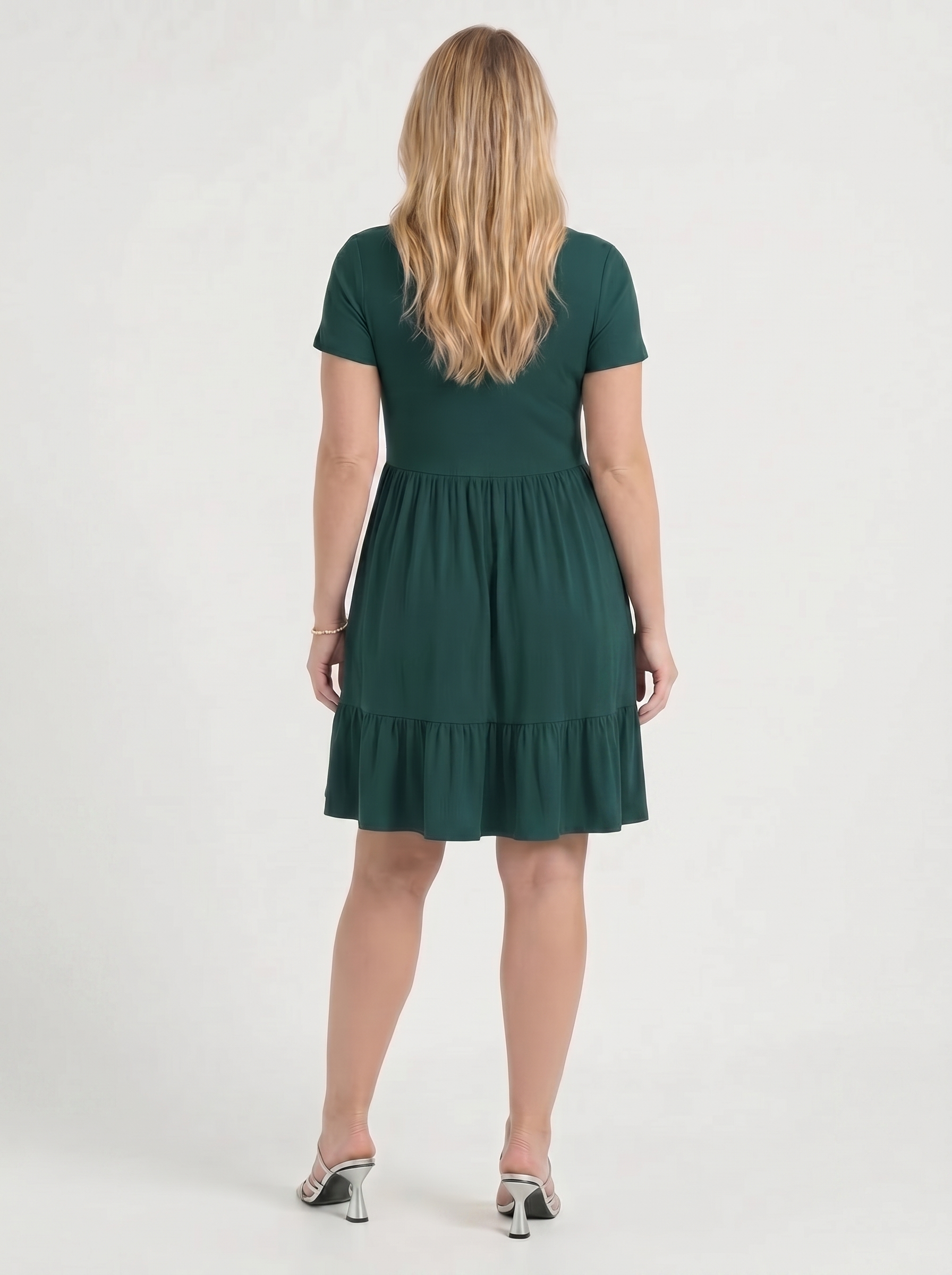 Wanda Minikleid mit Karree-Ausschnitt und Stufenrock
