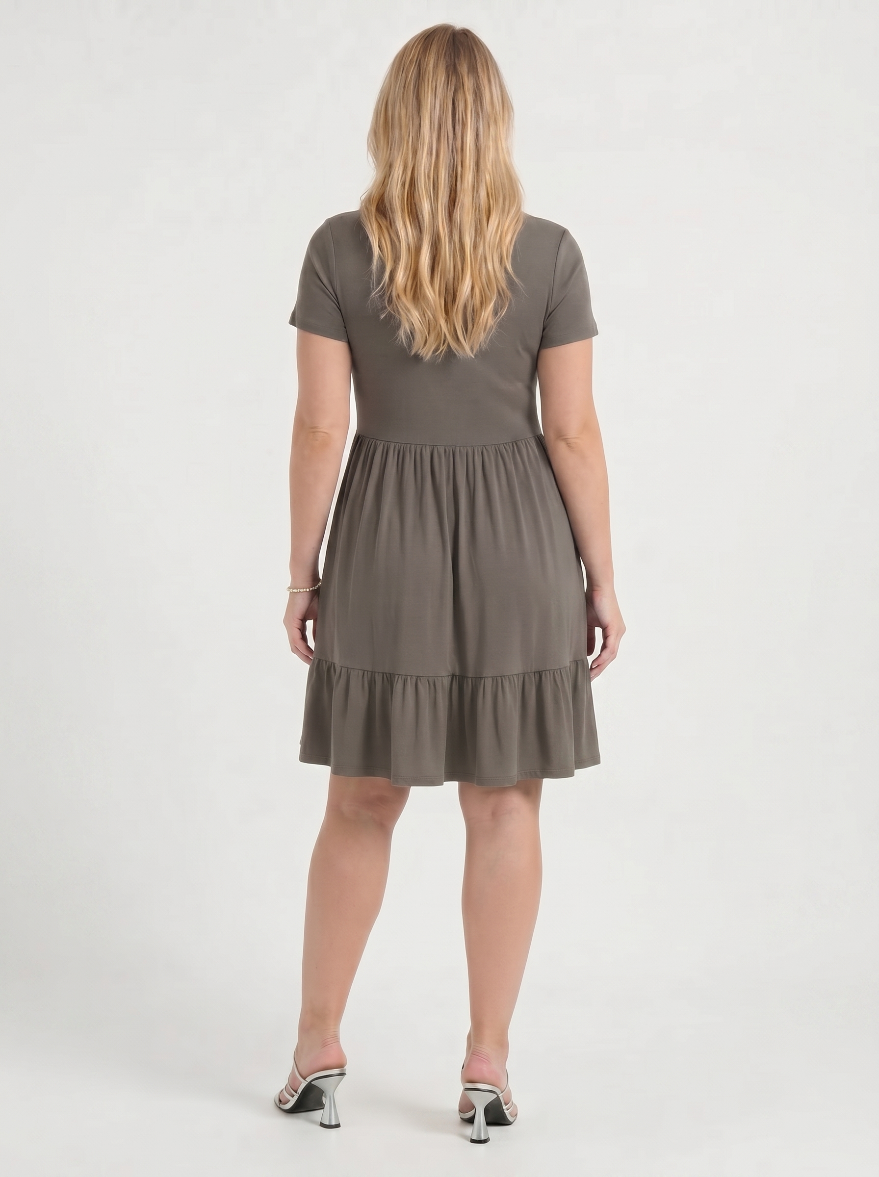 Wanda Minikleid mit Karree-Ausschnitt und Stufenrock