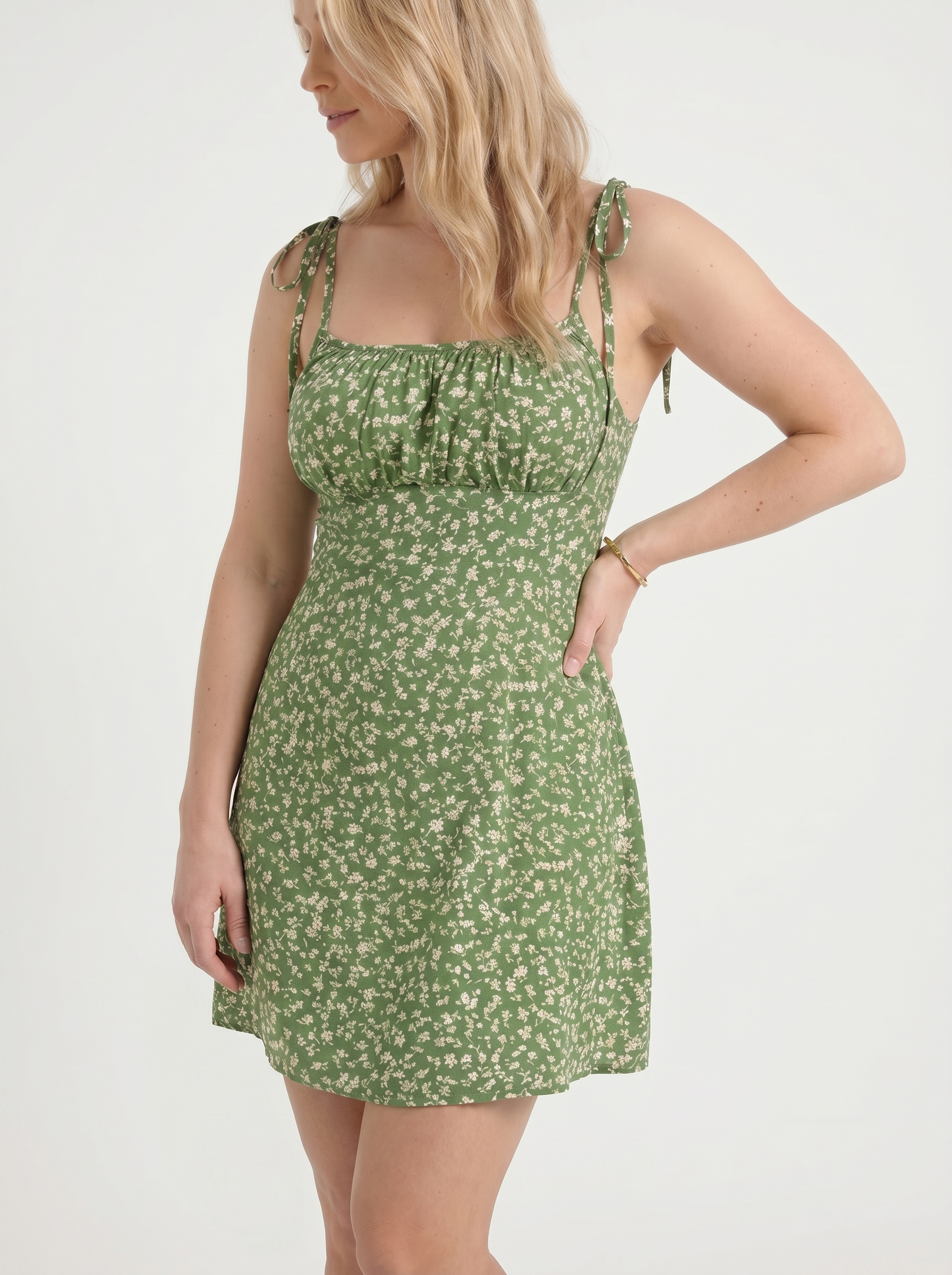 Sofia Minikleid mit Bindeträgern und Blumenprint