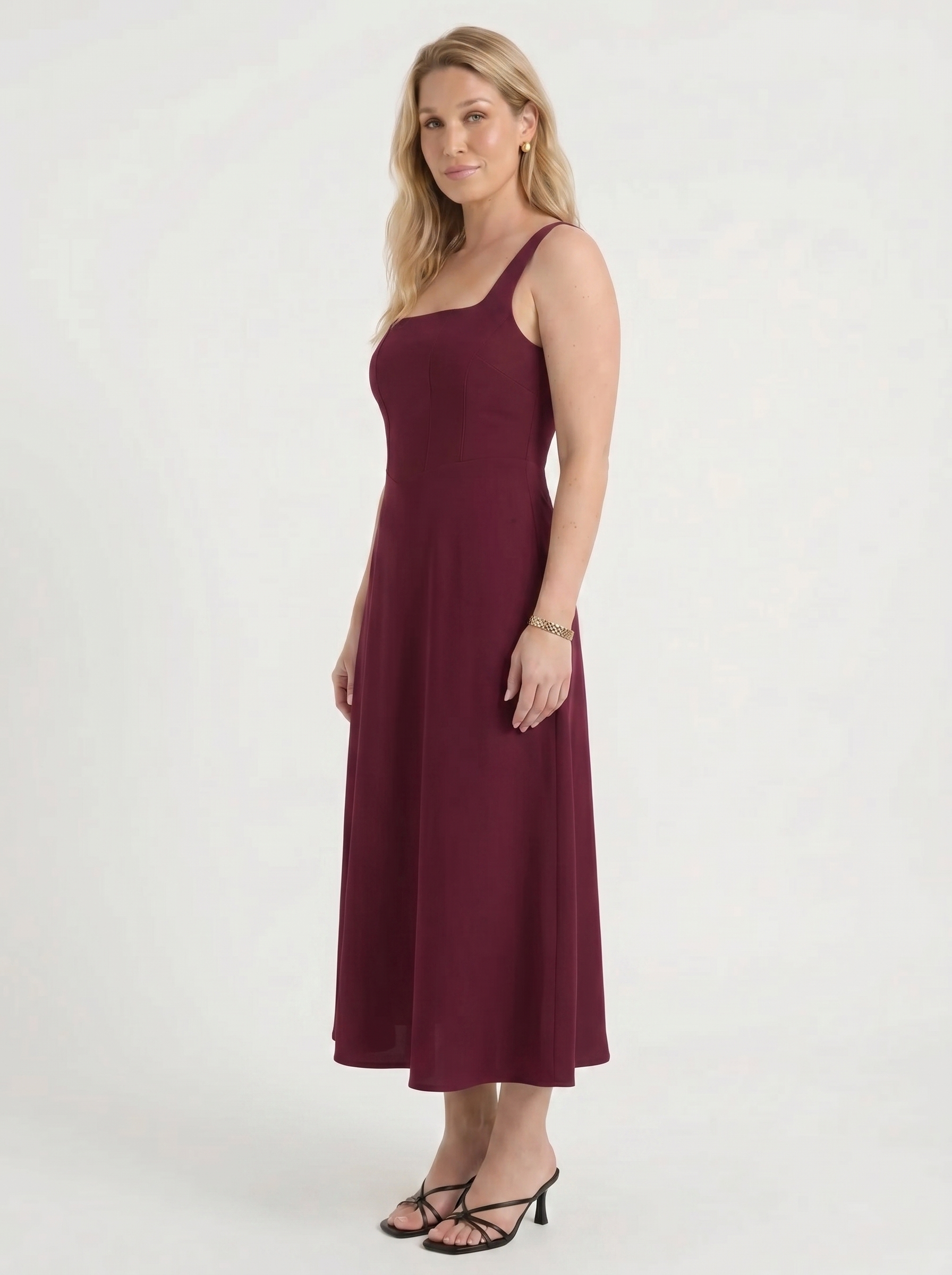 Clarisse Midikleid mit Karree-Ausschnitt und Schwingrock