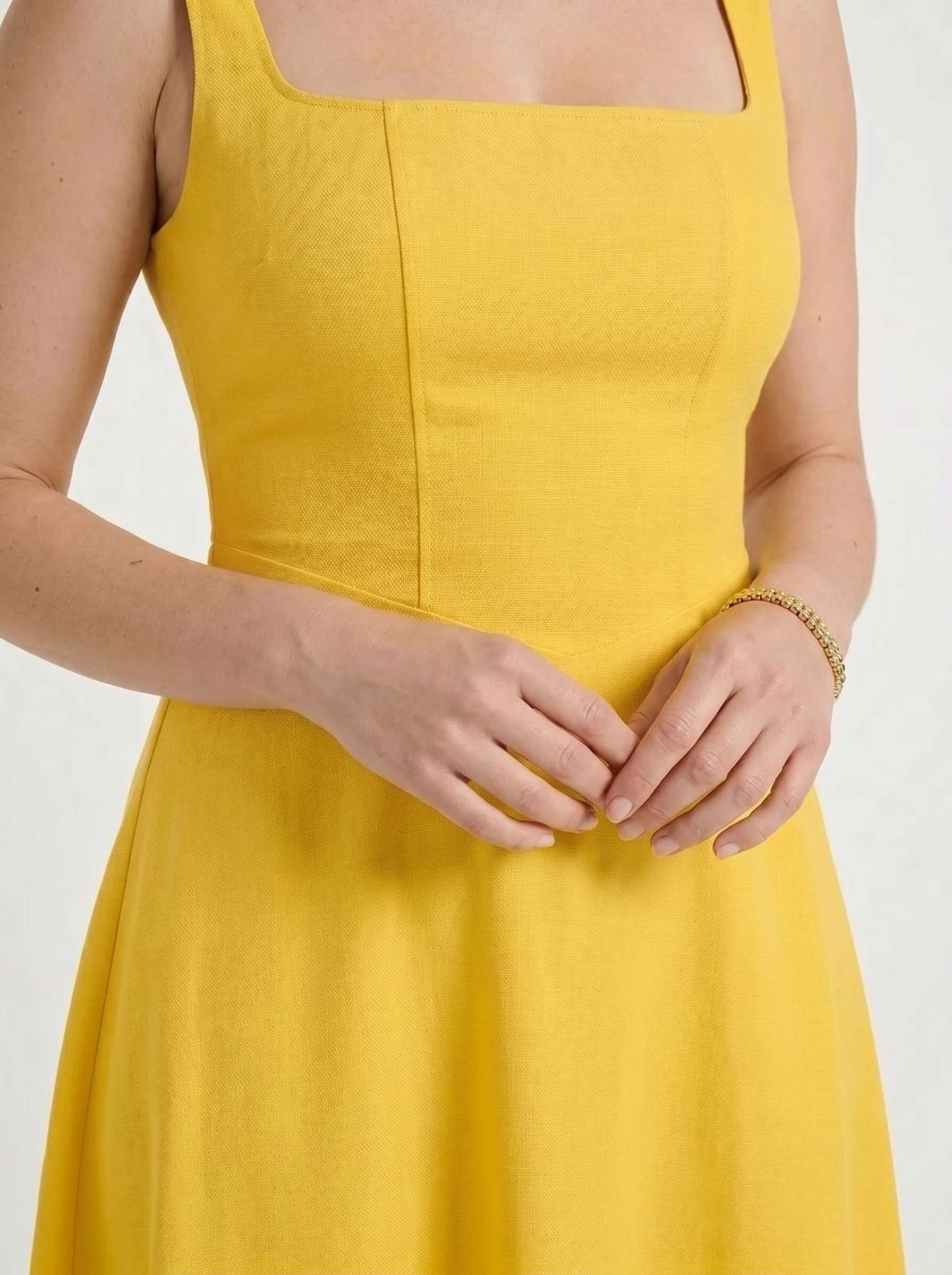 Clarisse Midikleid mit Karree-Ausschnitt und Schwingrock