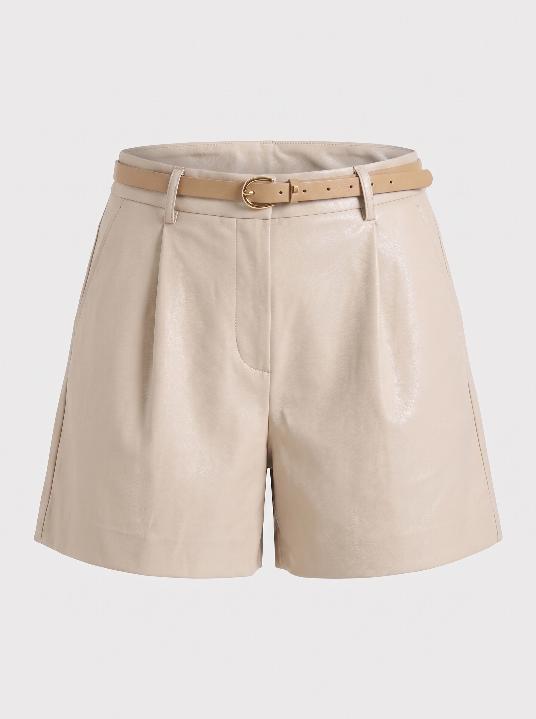 Lucia Shorts mit Gürtel