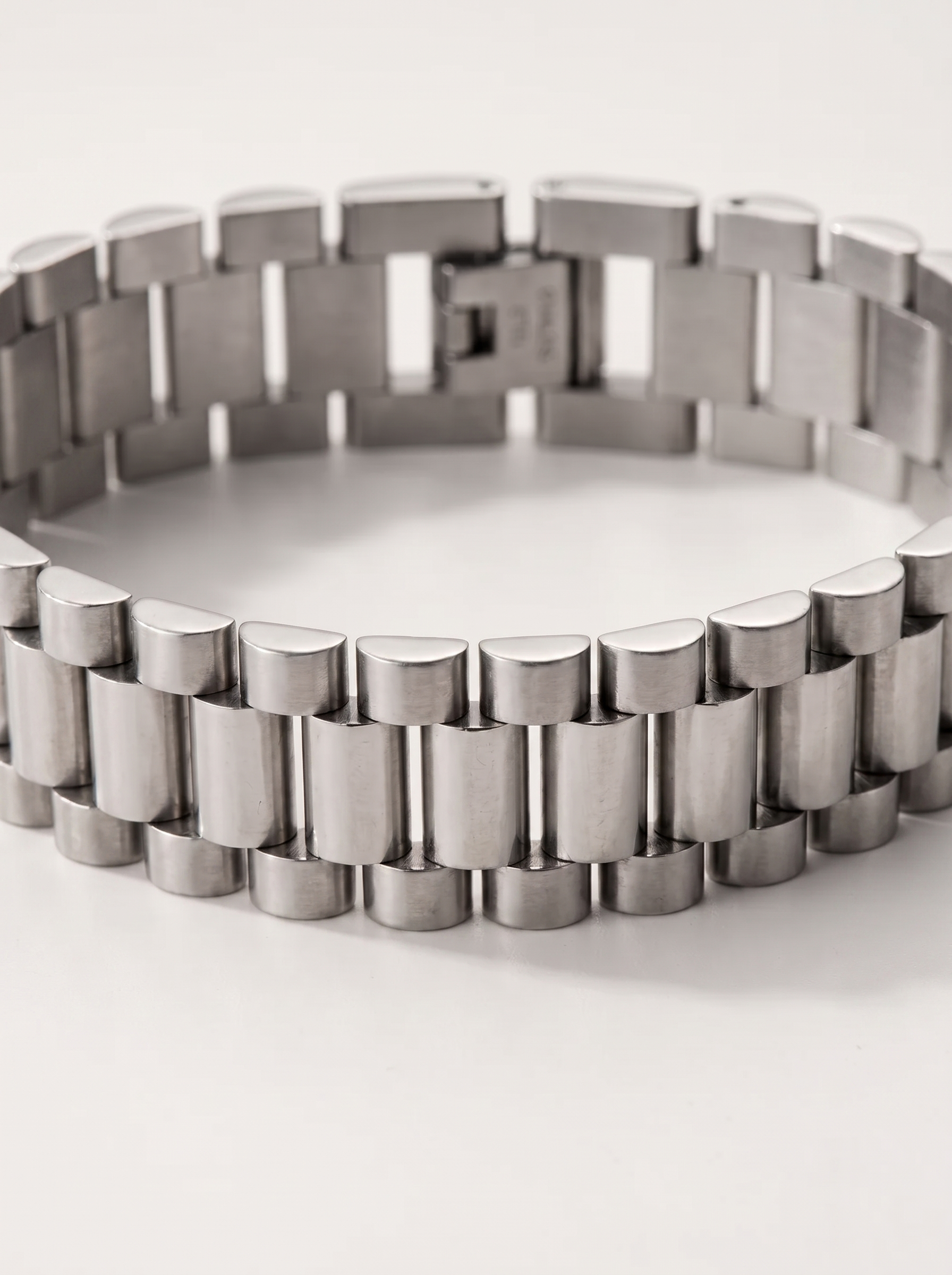 Luisa Gliederarmband im Uhrenarmband-Stil