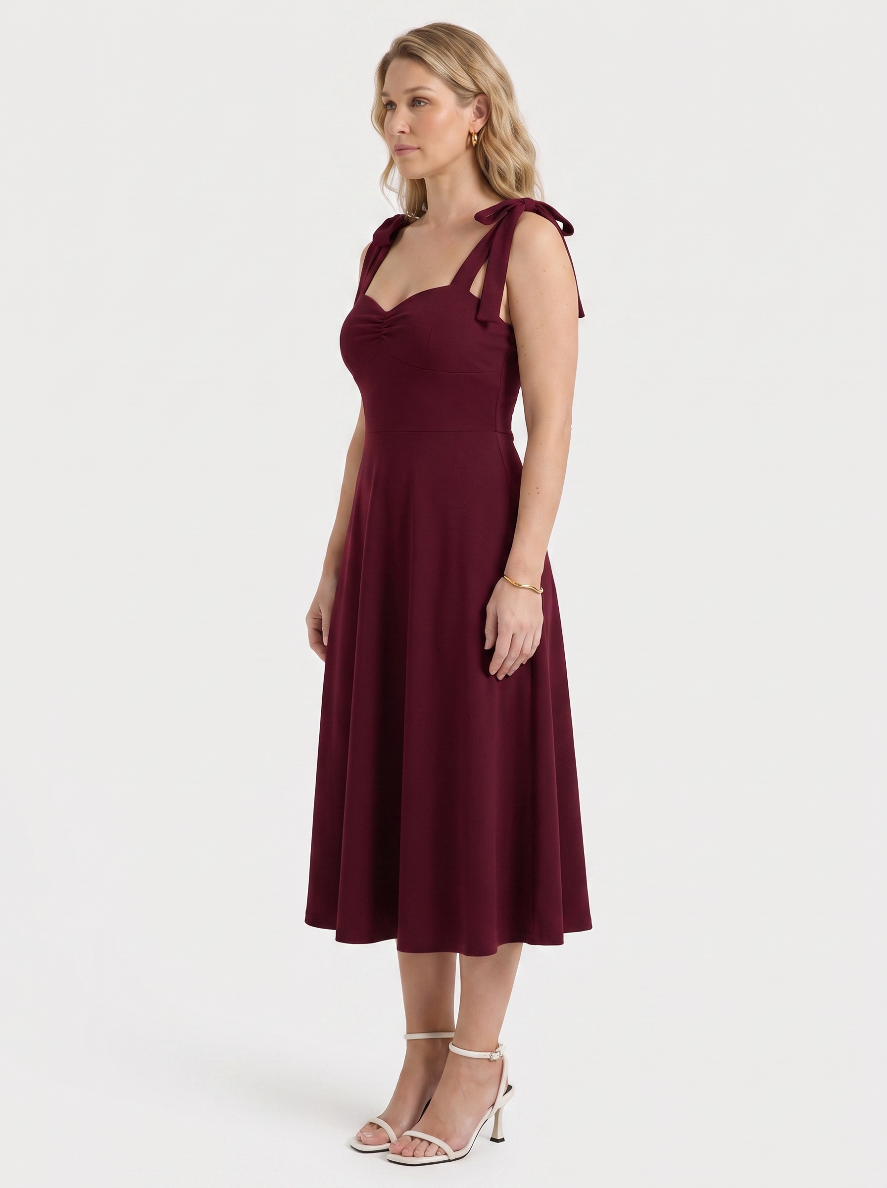 Lanie Midikleid mit Herzausschnitt und Bindeträgern
