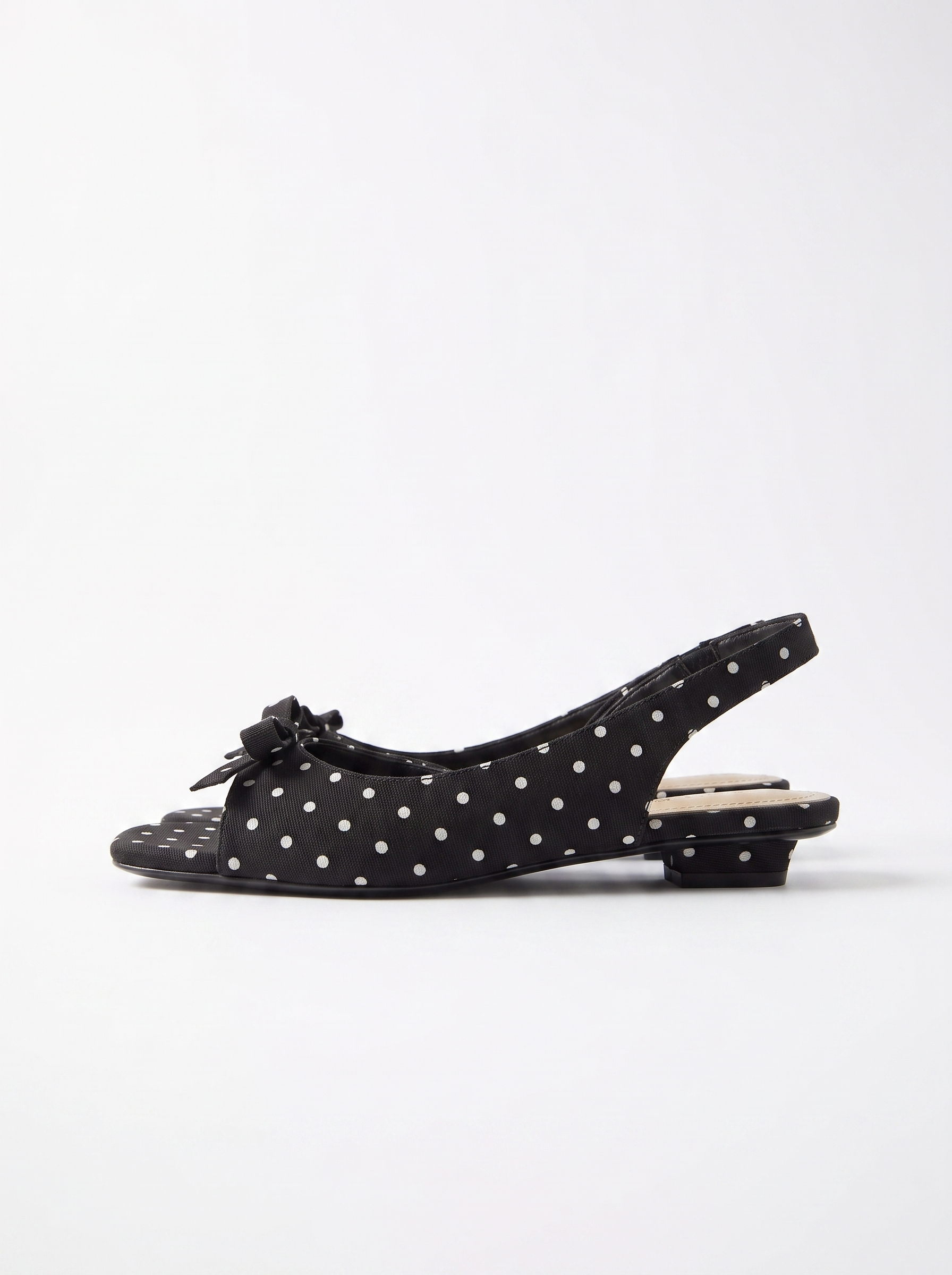 Jenelle Slingback Pumps mit Punktemuster