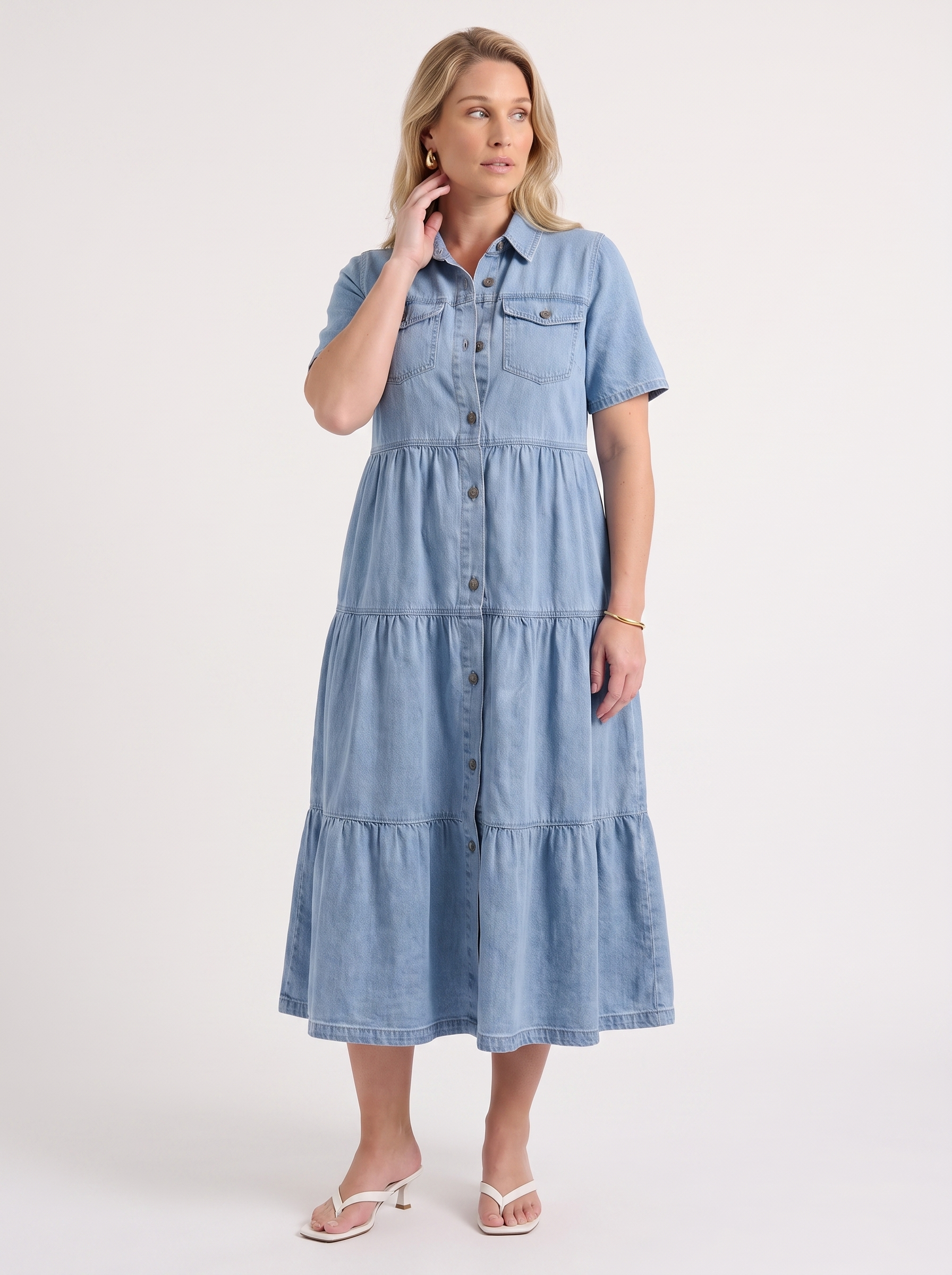 Kesia Gestuftes Midi-Hemdblusenkleid