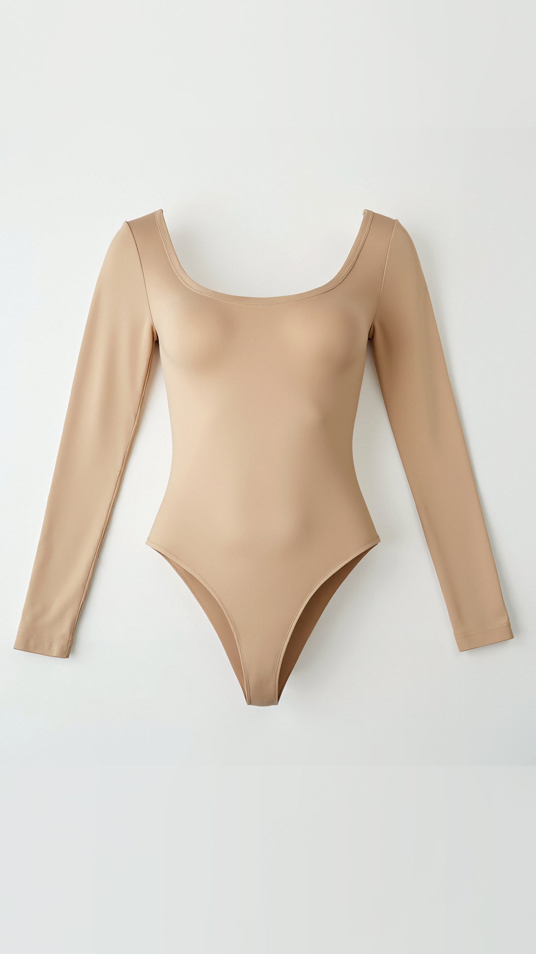 Nahtloser Langarm-Tanga-Body