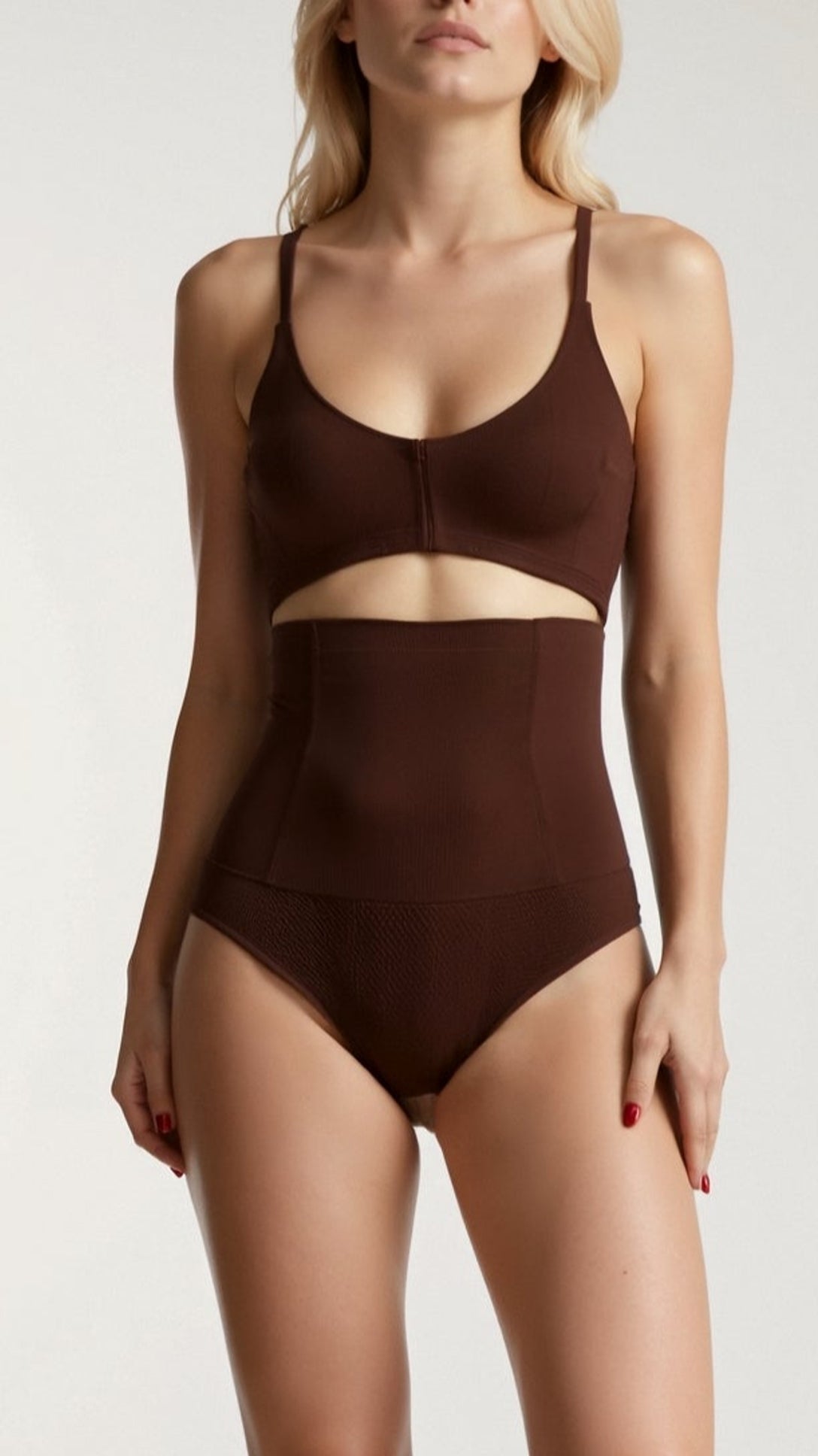 Nahtloser Tanga mit hoher Taille