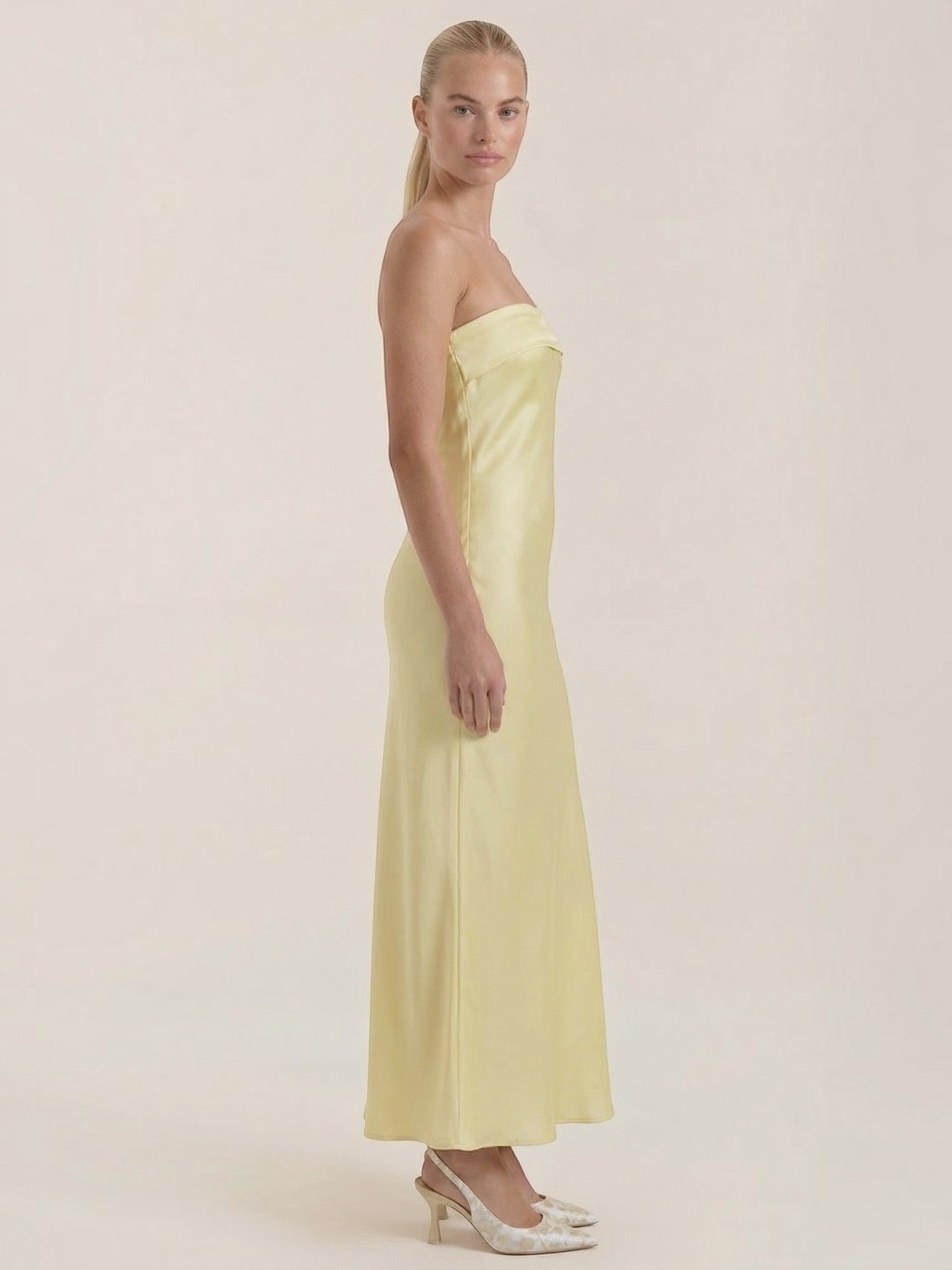 Elsa Schulterfreies Maxi-Abendkleid