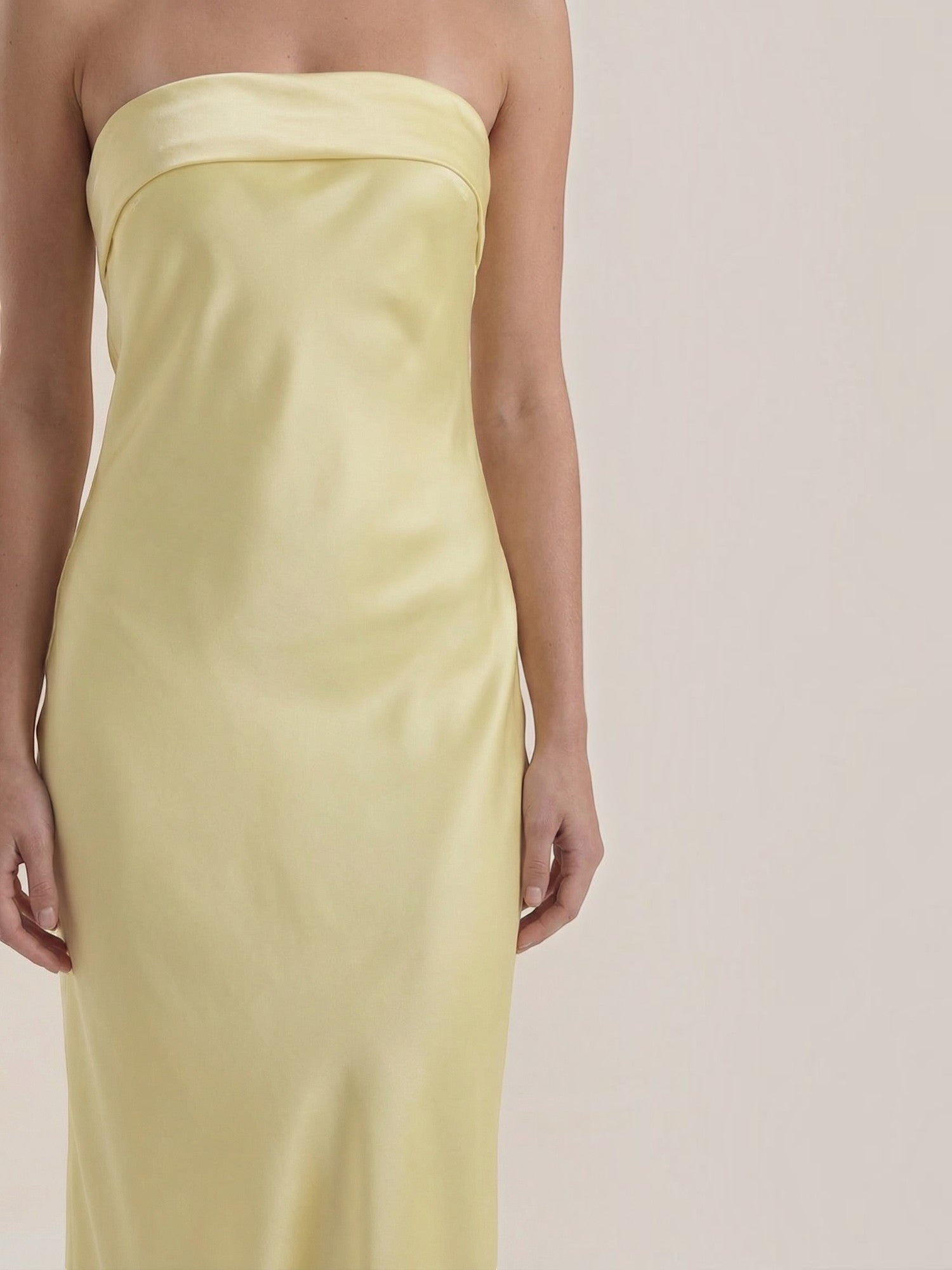 Elsa Schulterfreies Maxi-Abendkleid