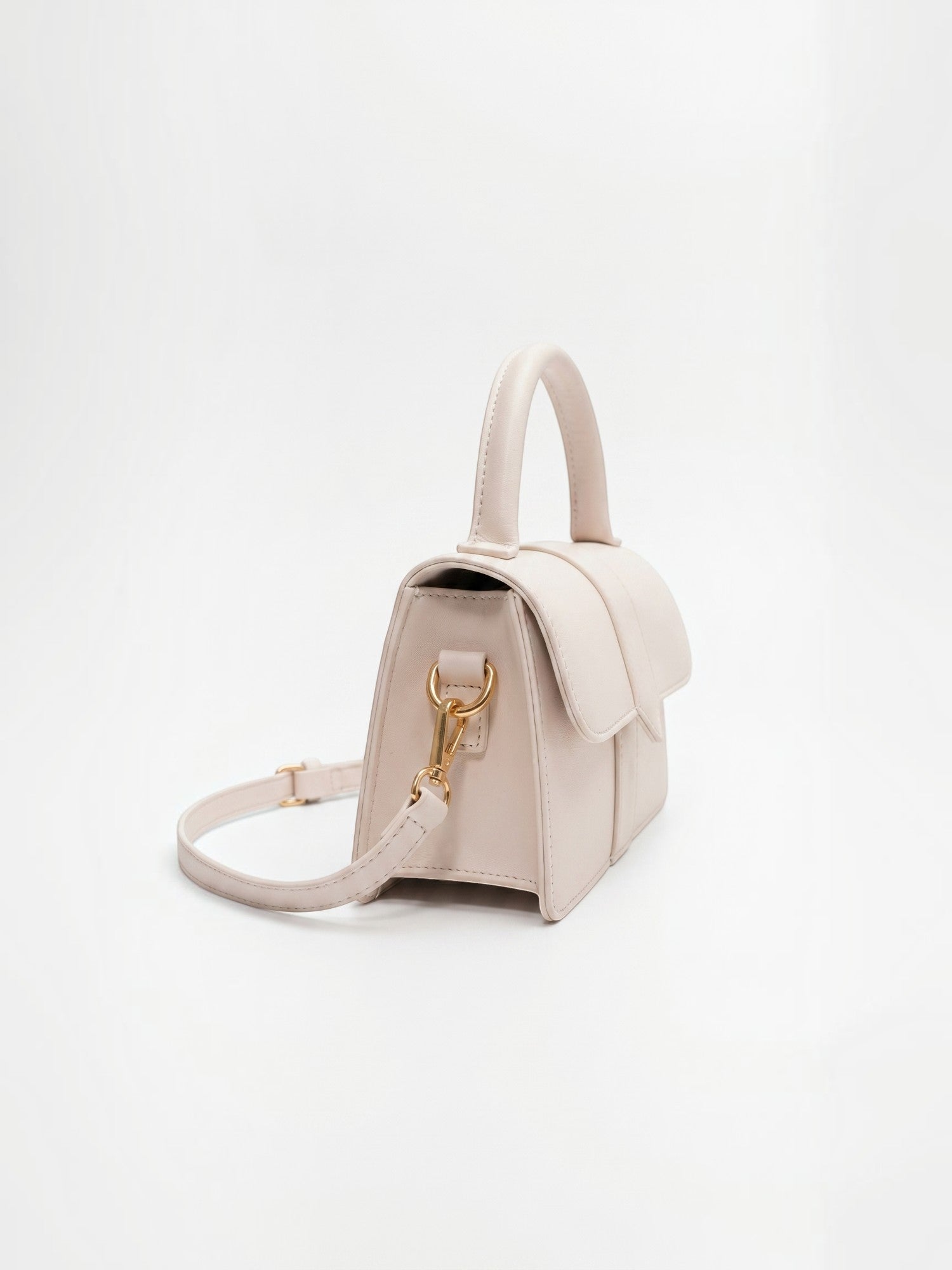 Clarina Henkeltasche mit Überschlag
