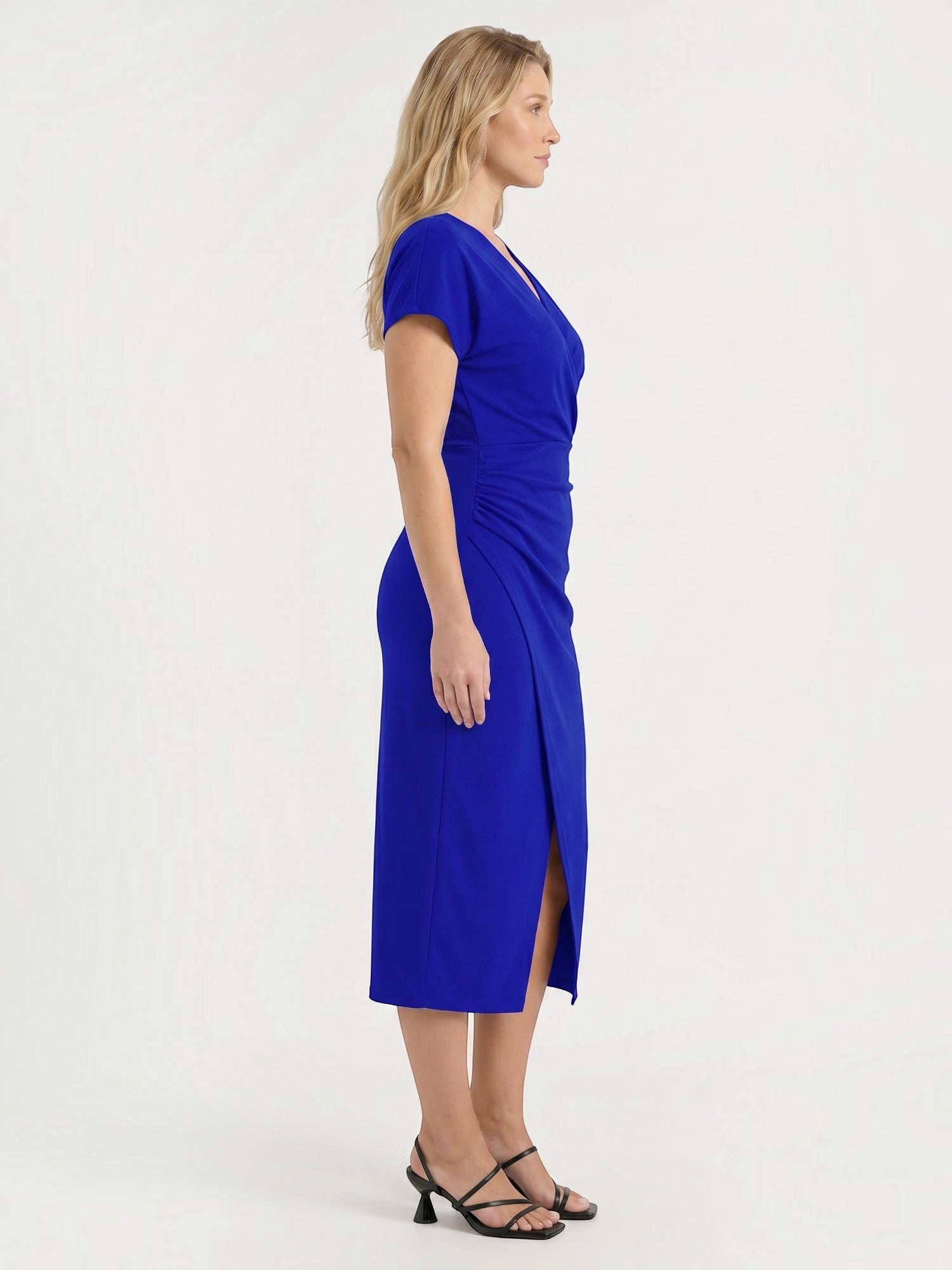 Raina Wickel-Midikleid mit V-Ausschnitt