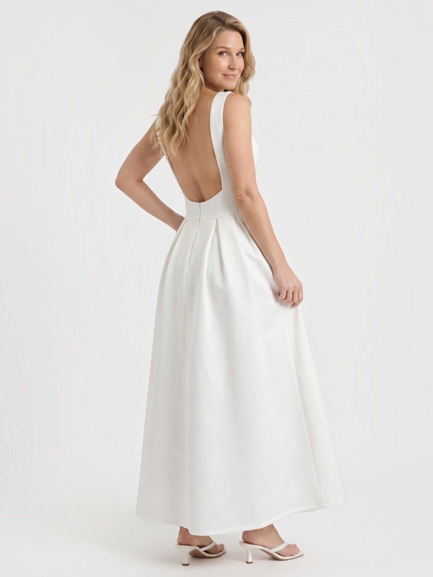 Shenna Ärmelloses Maxikleid mit ausgestelltem Rock