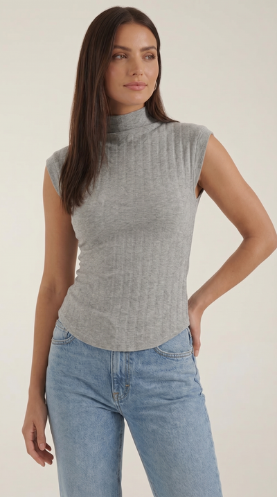 Cassandra Rollkragen-Top im Rippstrick-Look