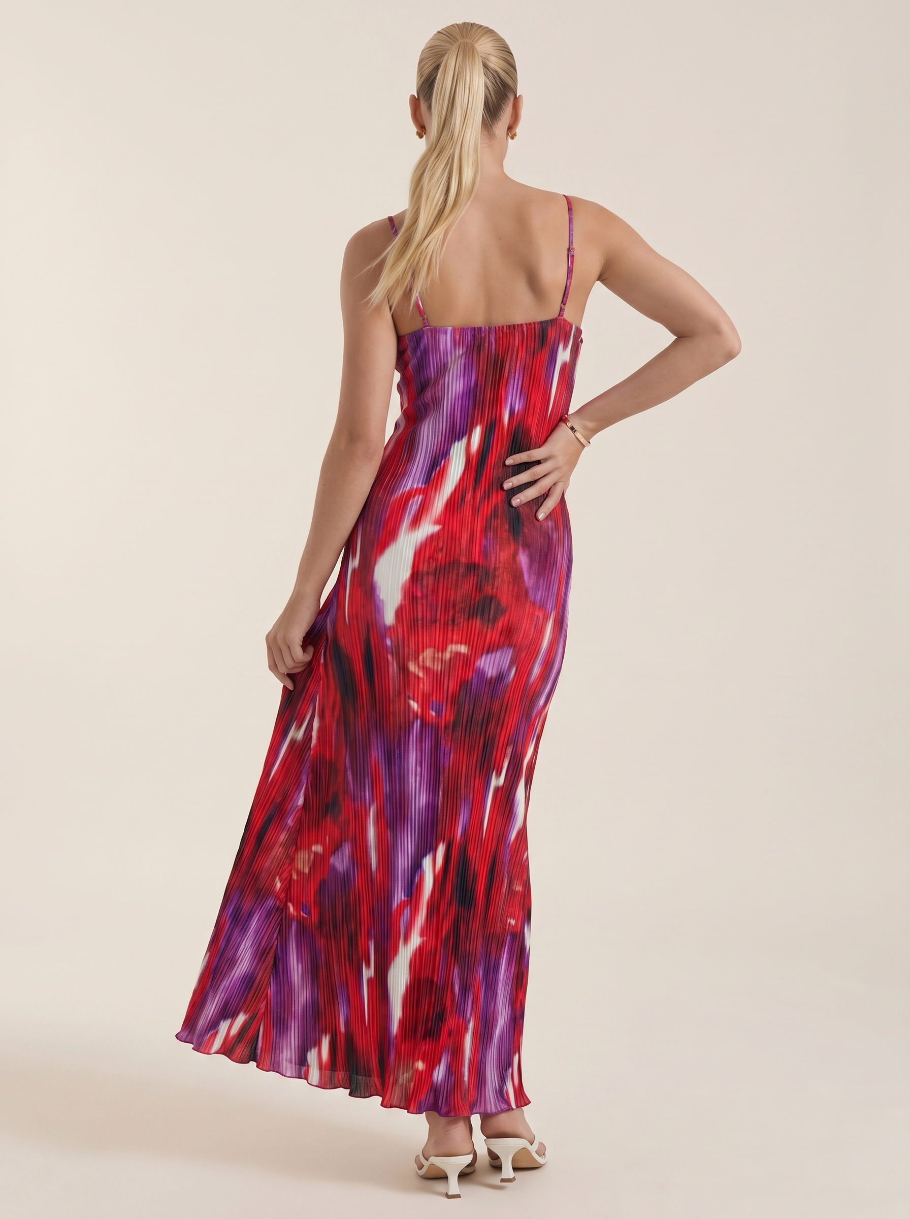 Henrietta Plissee Maxikleid mit Spaghettiträgern