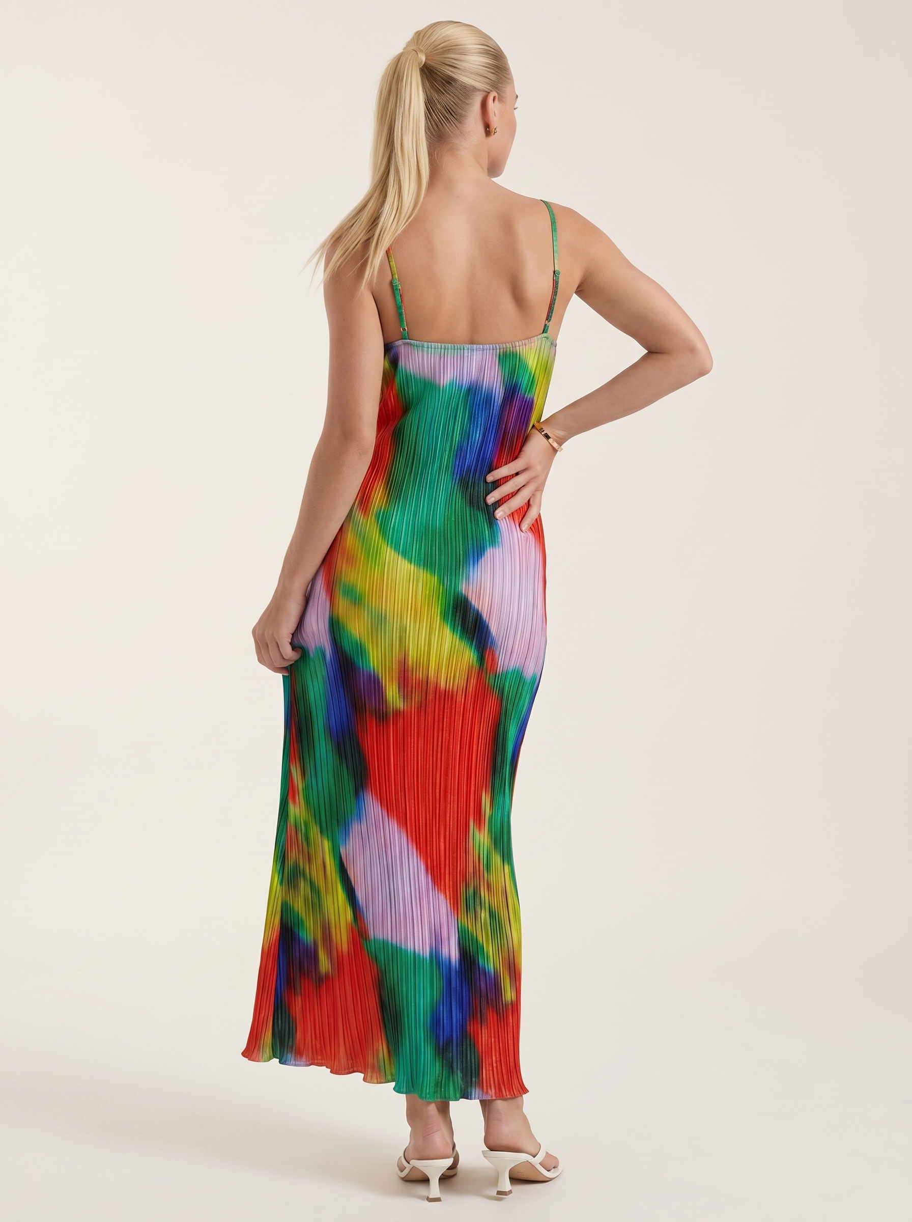 Henrietta Plissee Maxikleid mit Spaghettiträgern