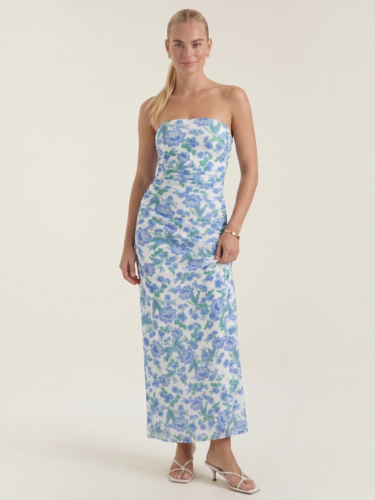 Elodie Bandeau-Maxikleid mit Raffung