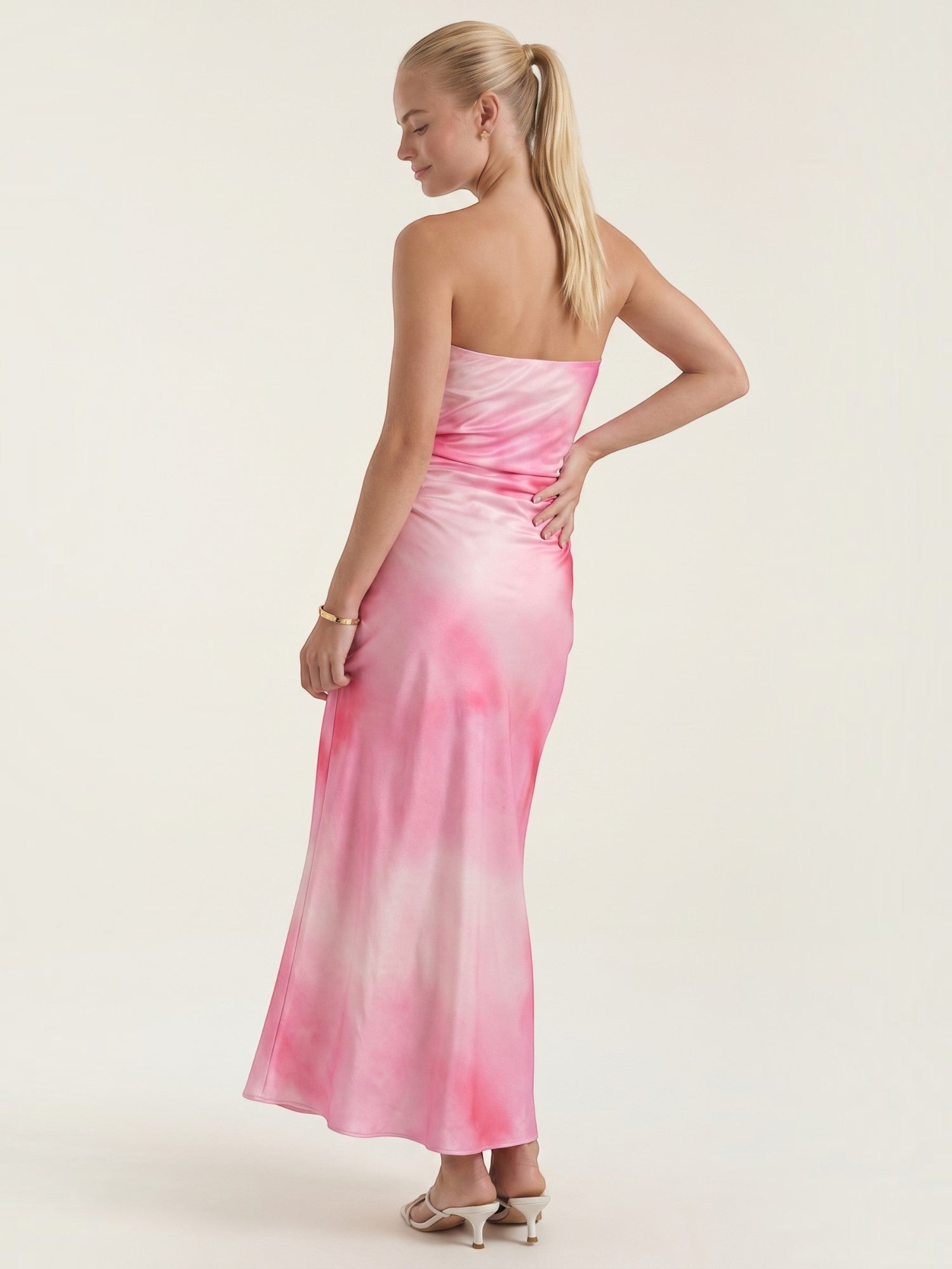 Elodie Bandeau-Maxikleid mit Raffung