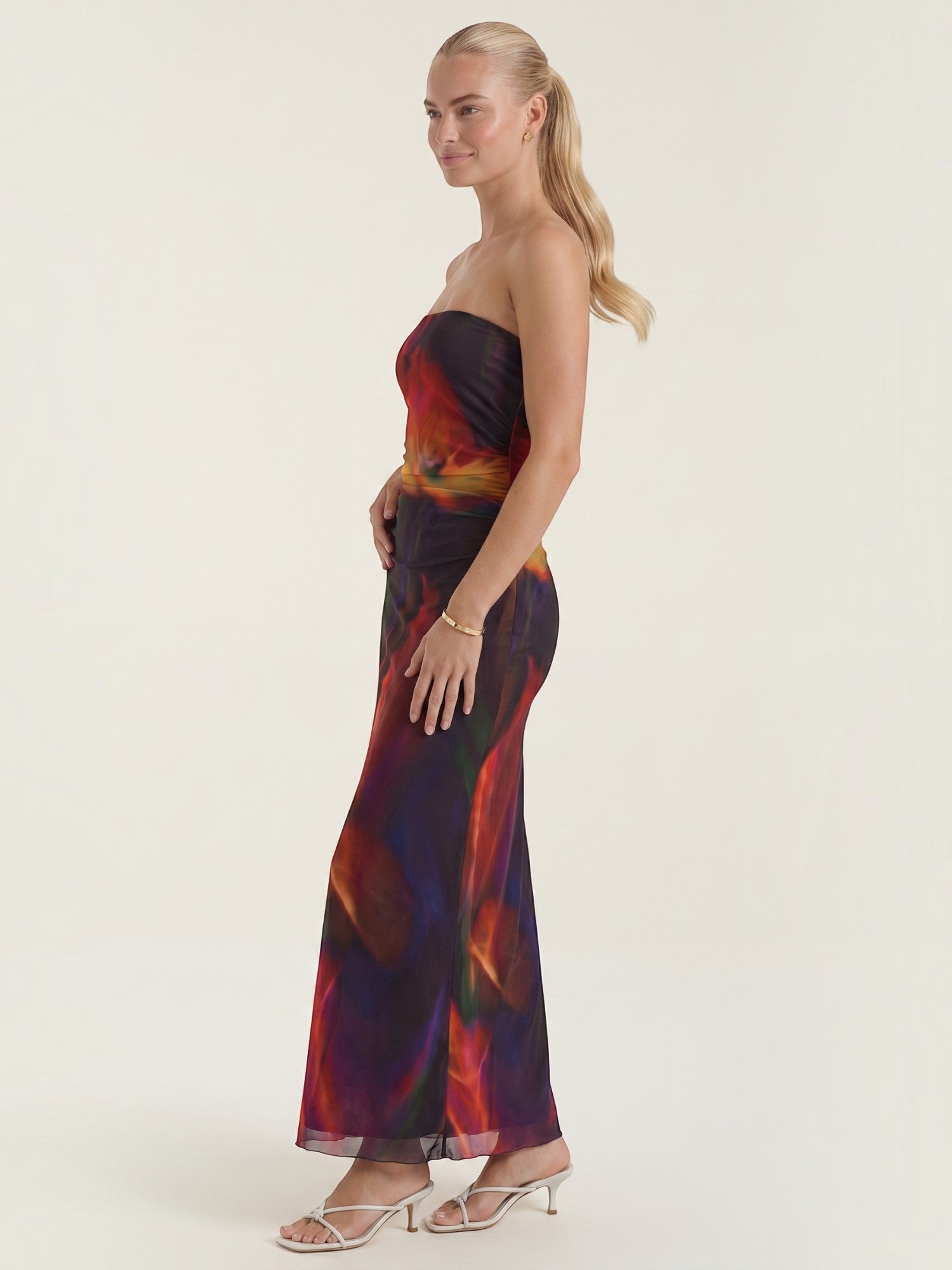 Elodie Bandeau-Maxikleid mit Raffung