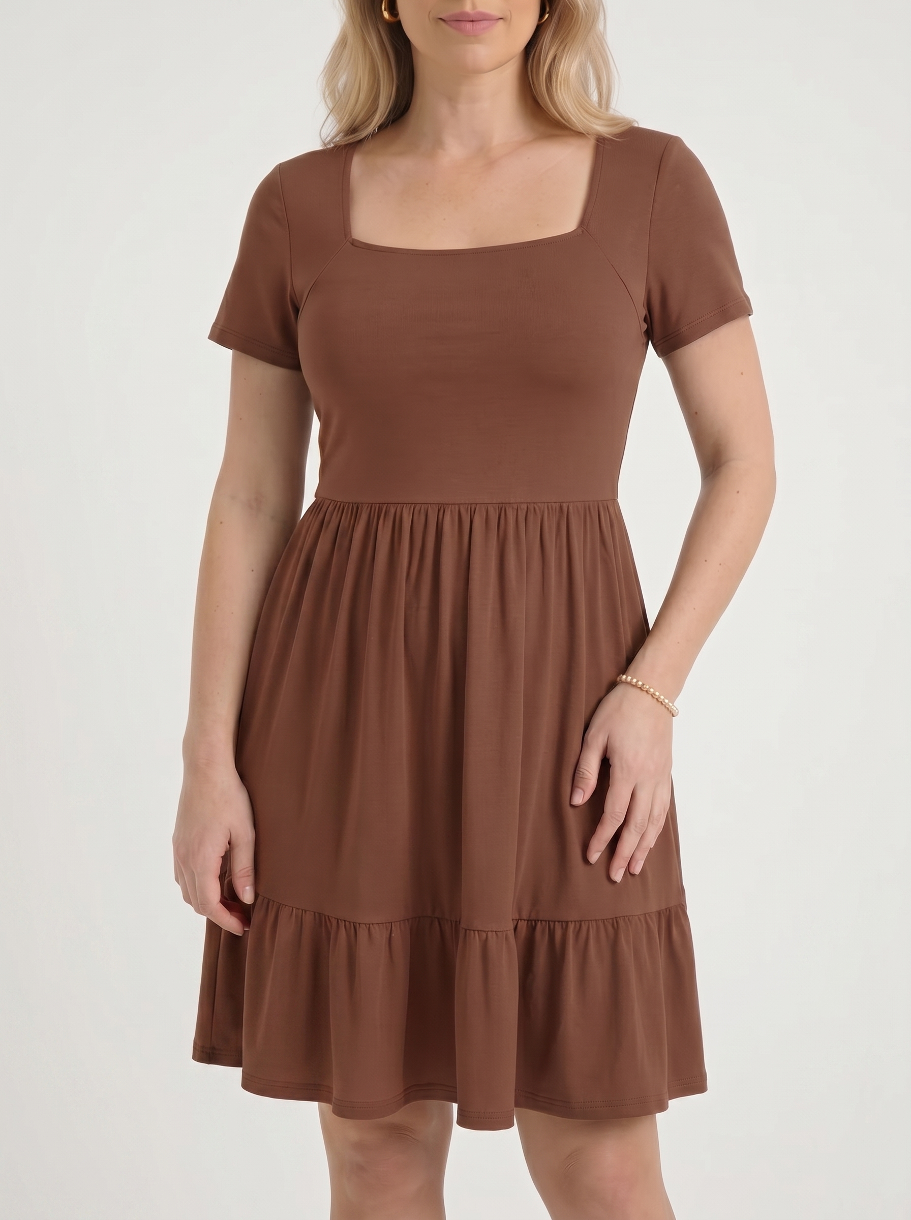 Wanda Minikleid mit Karree-Ausschnitt und Stufenrock