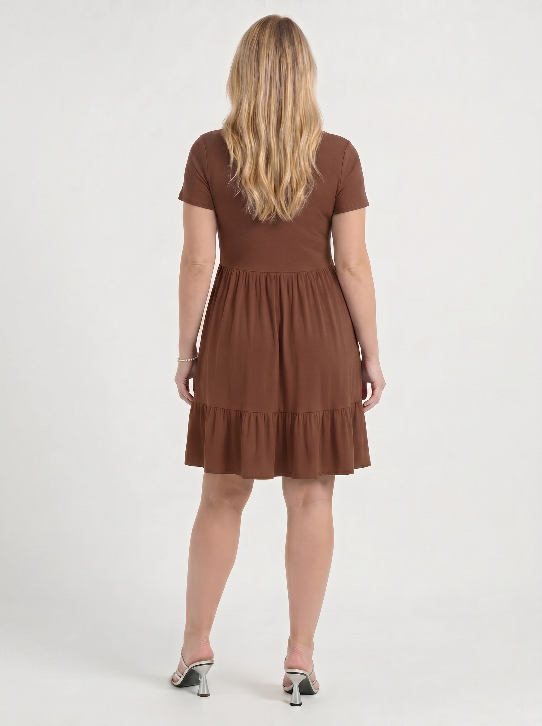 Wanda Minikleid mit Karree-Ausschnitt und Stufenrock