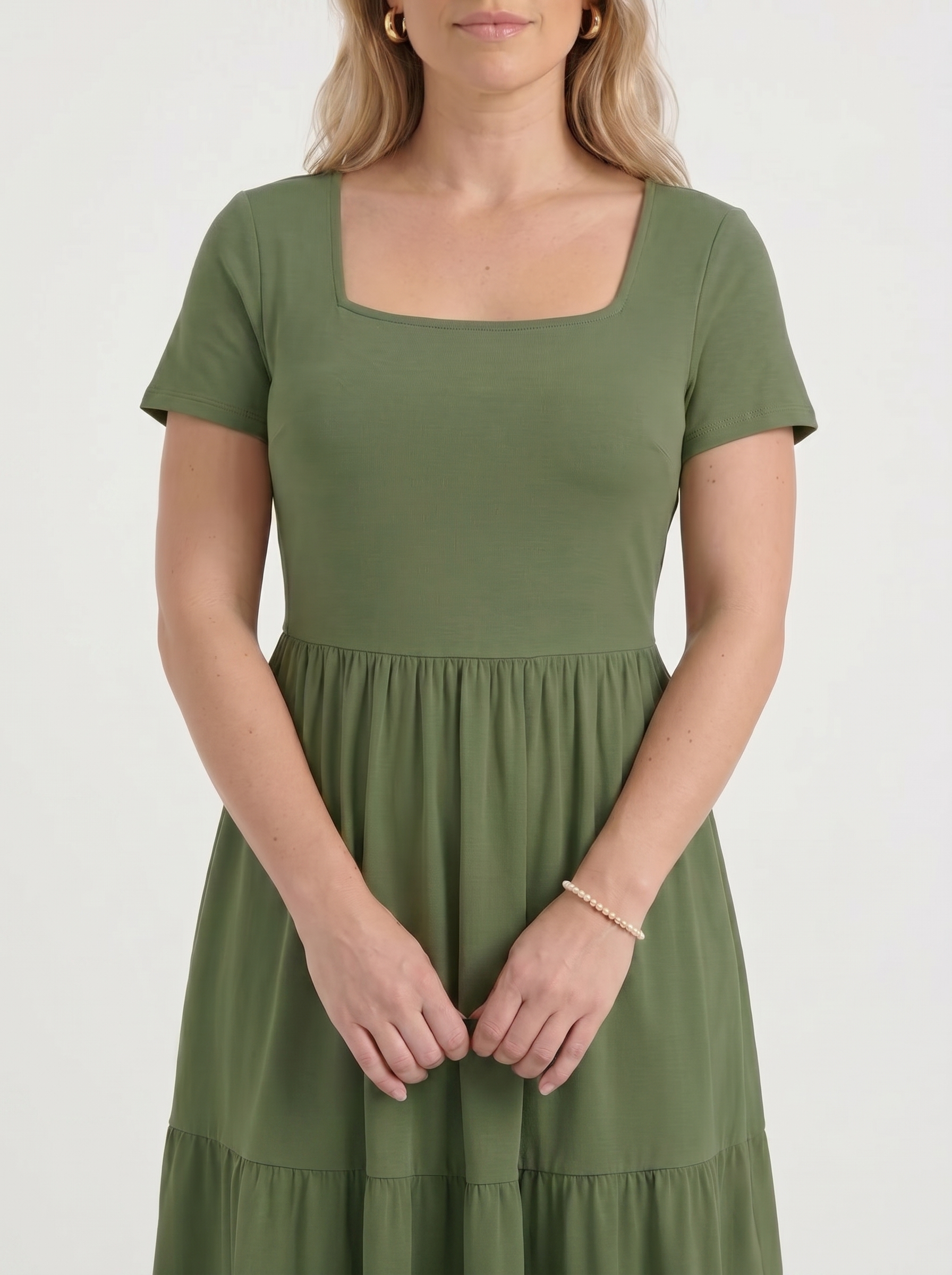 Wanda Minikleid mit Karree-Ausschnitt und Stufenrock