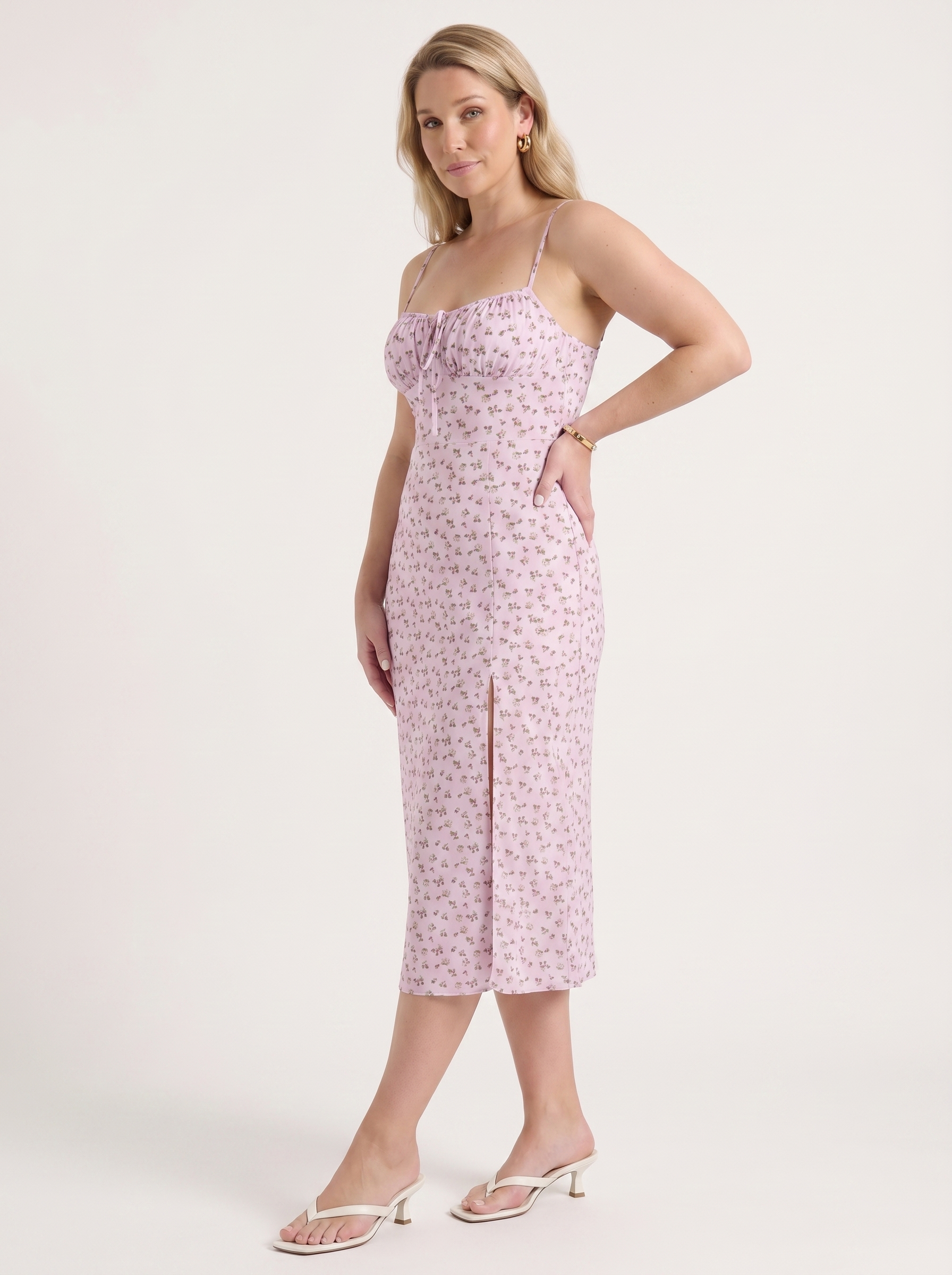 Milena Midikleid mit Spaghettiträgern und Beinschlitz