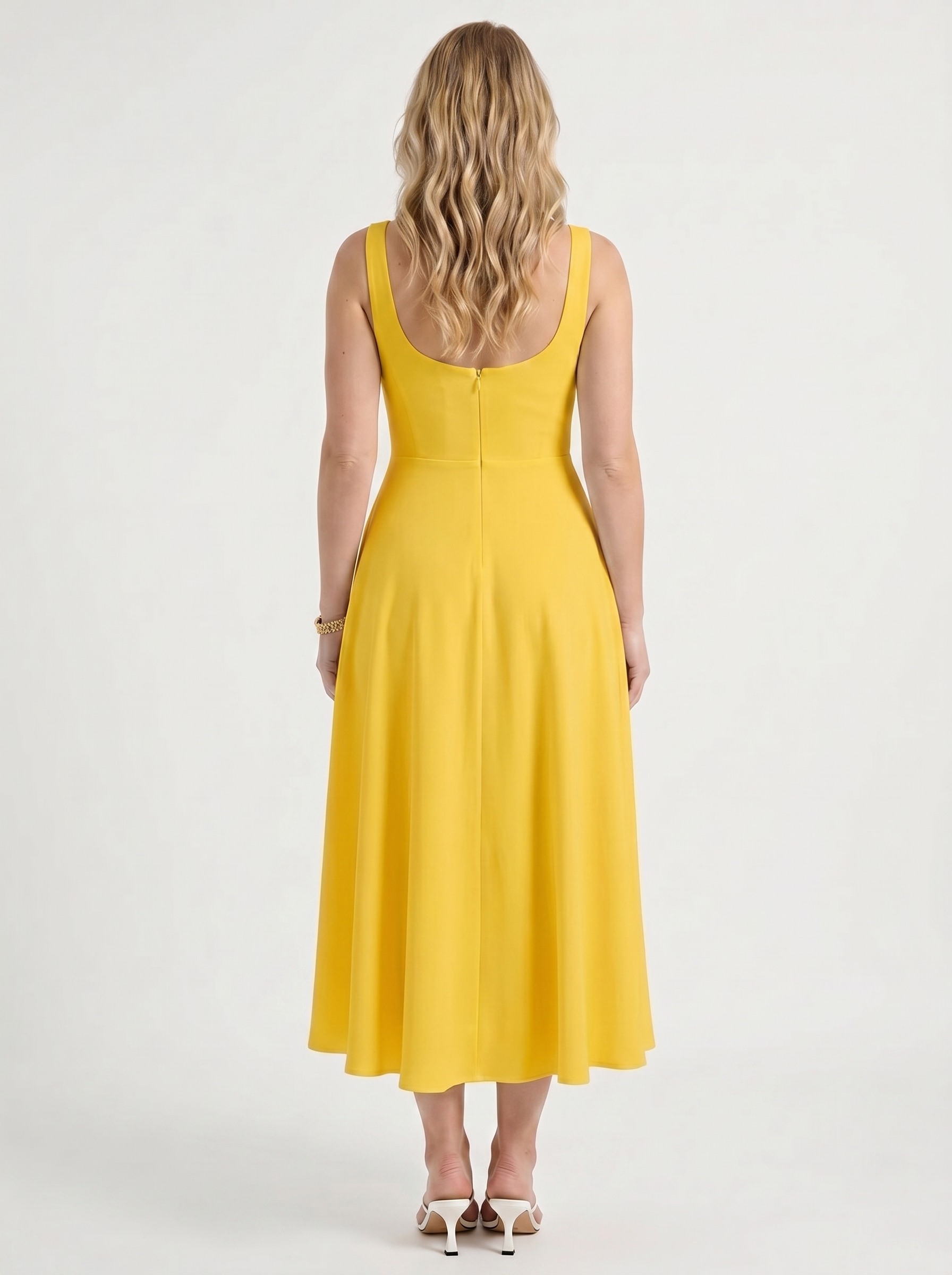 Clarisse Midikleid mit Karree-Ausschnitt und Schwingrock