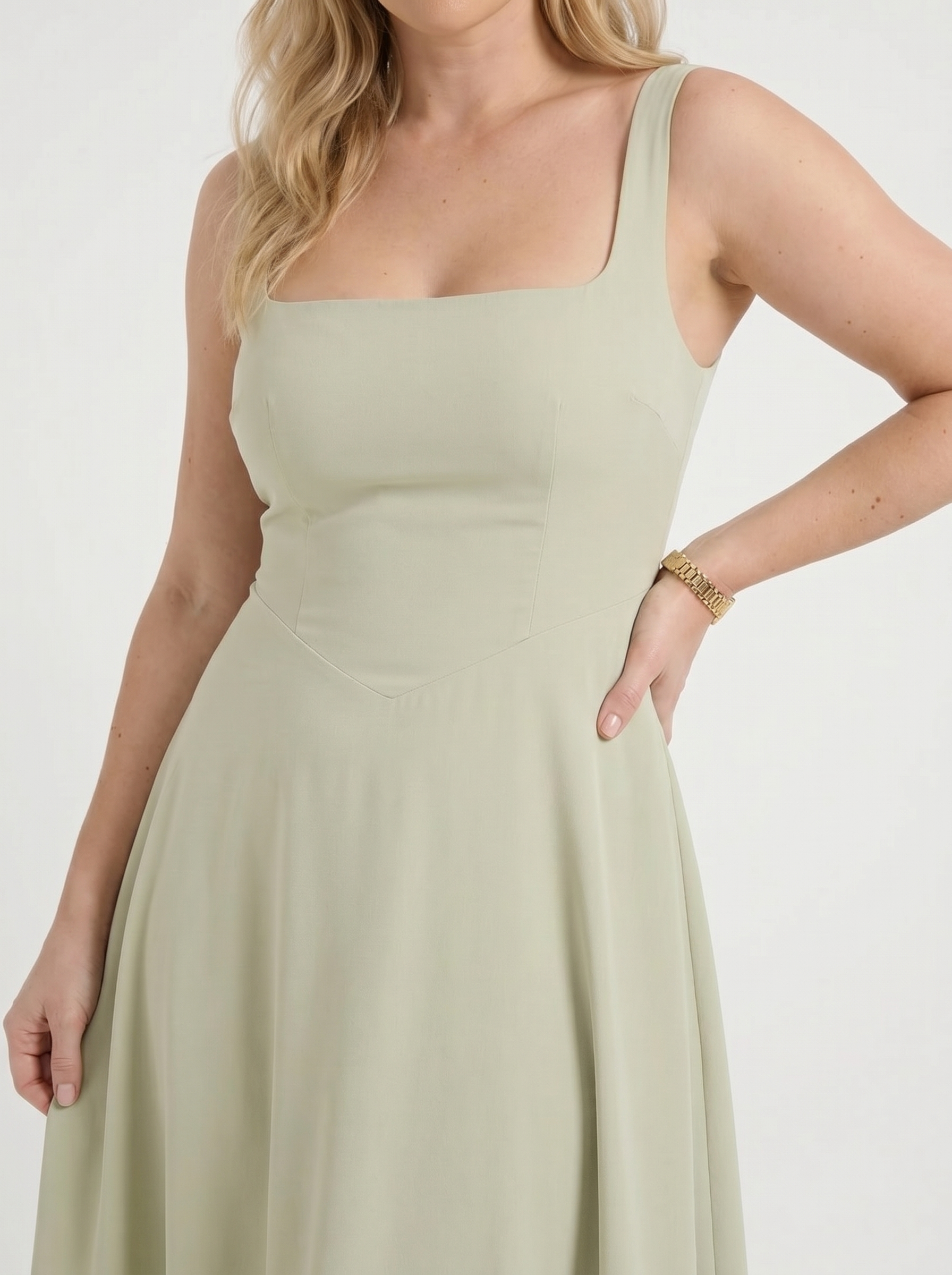Clarisse Midikleid mit Karree-Ausschnitt und Schwingrock