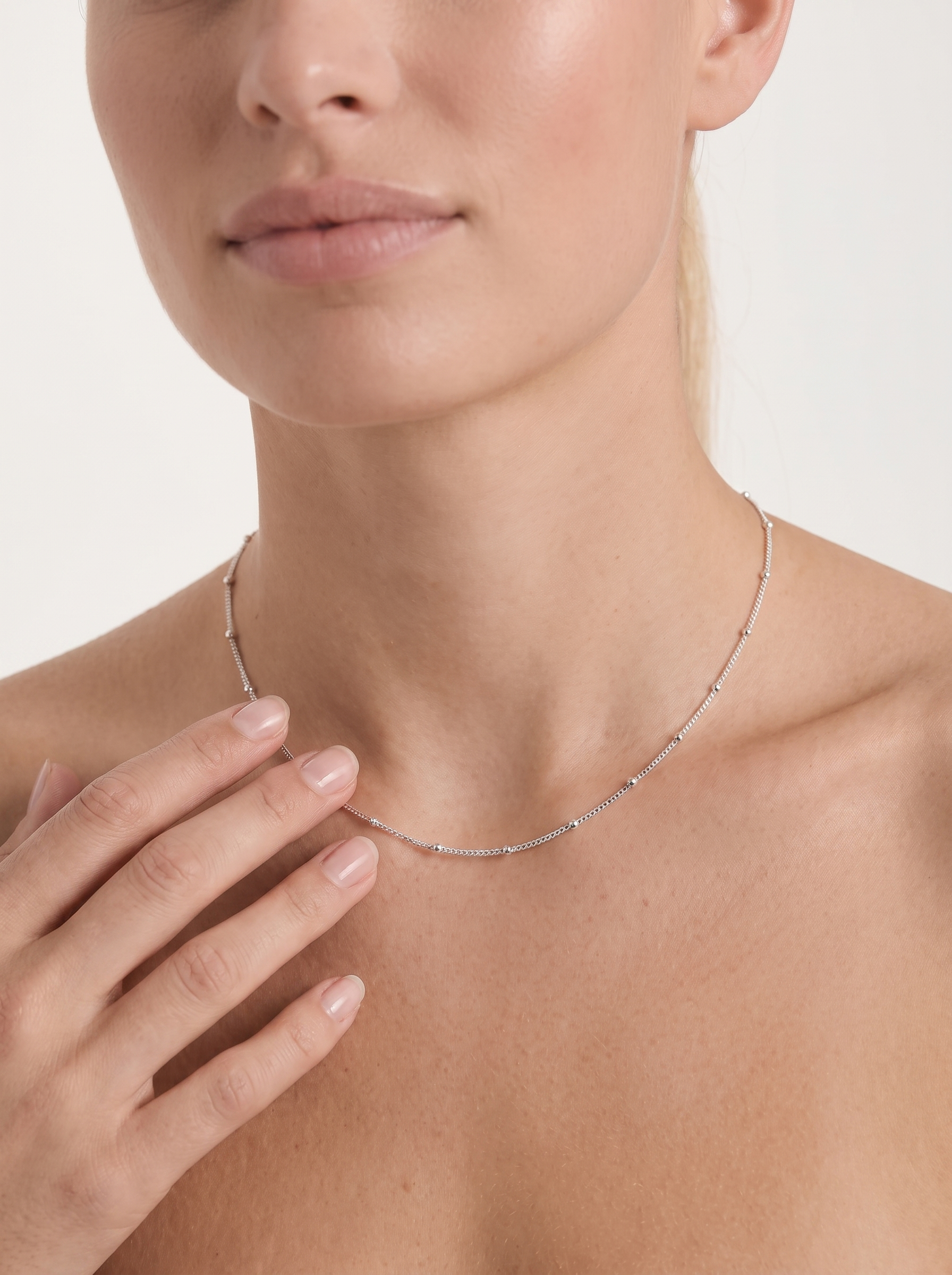 Petra Kugelkette im filigranen Look