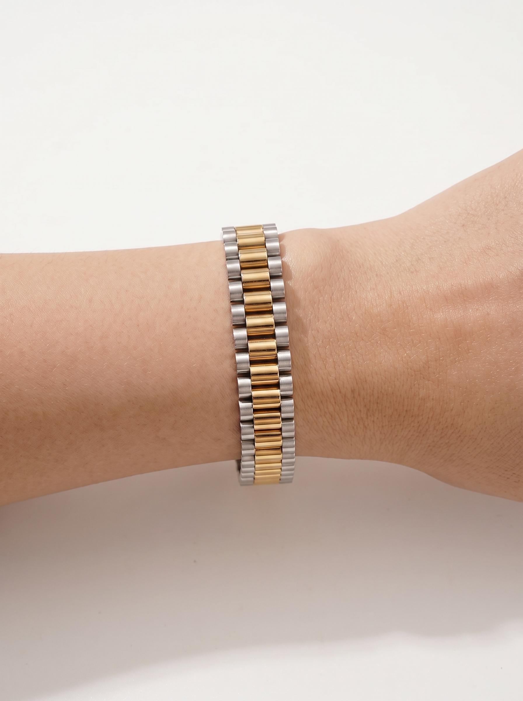 Luisa Gliederarmband im Uhrenarmband-Stil