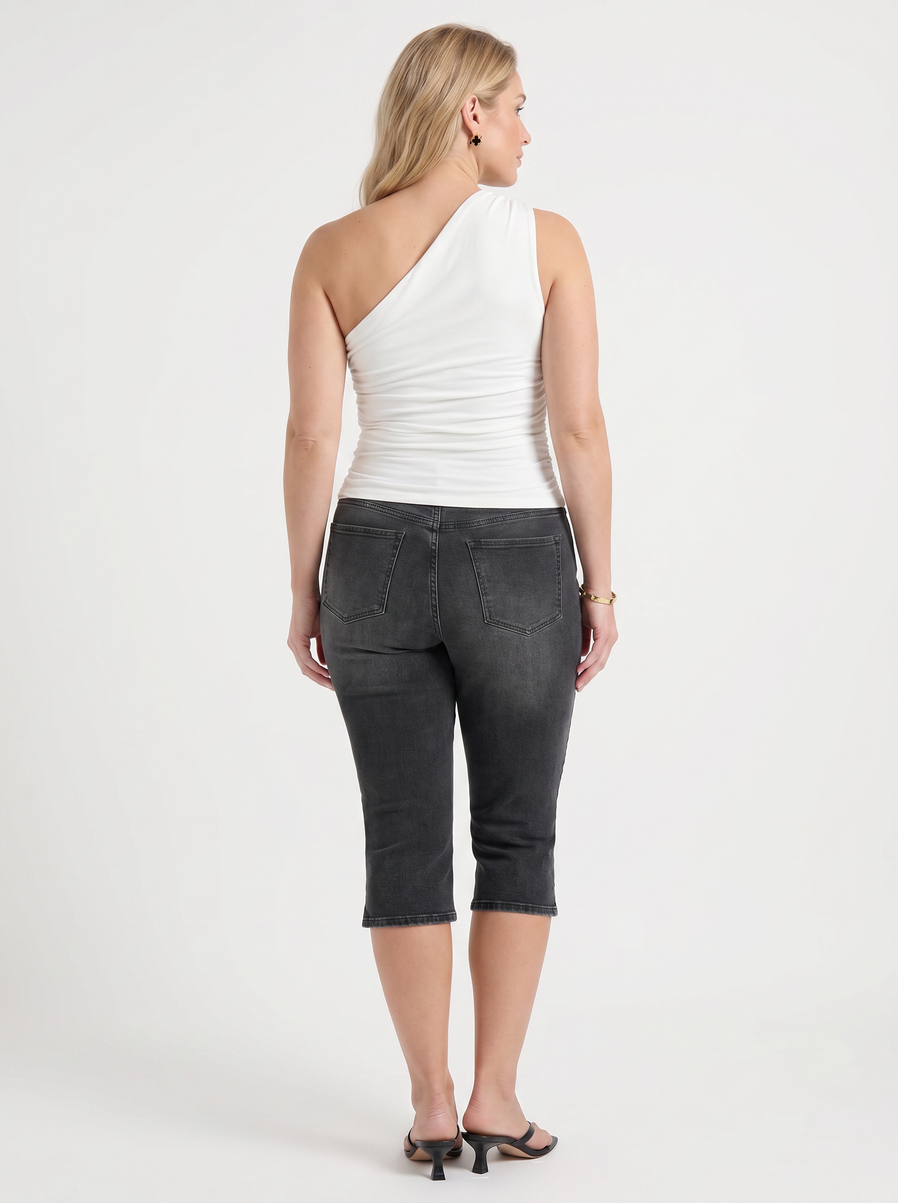 Krystal Capri-Jeans