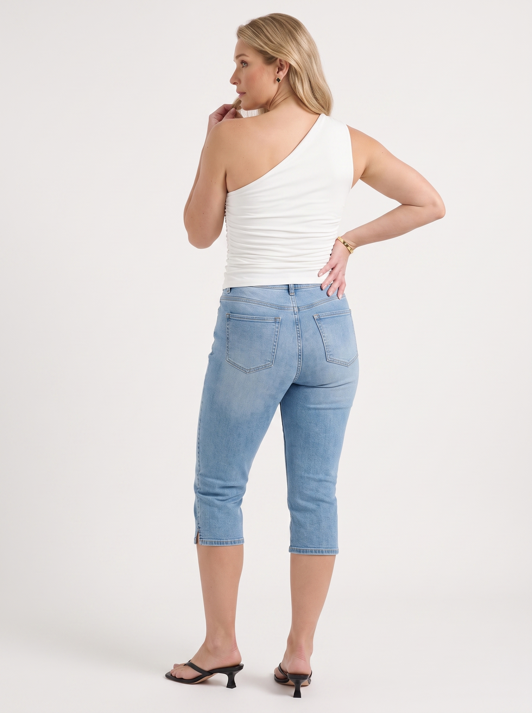 Krystal Capri-Jeans