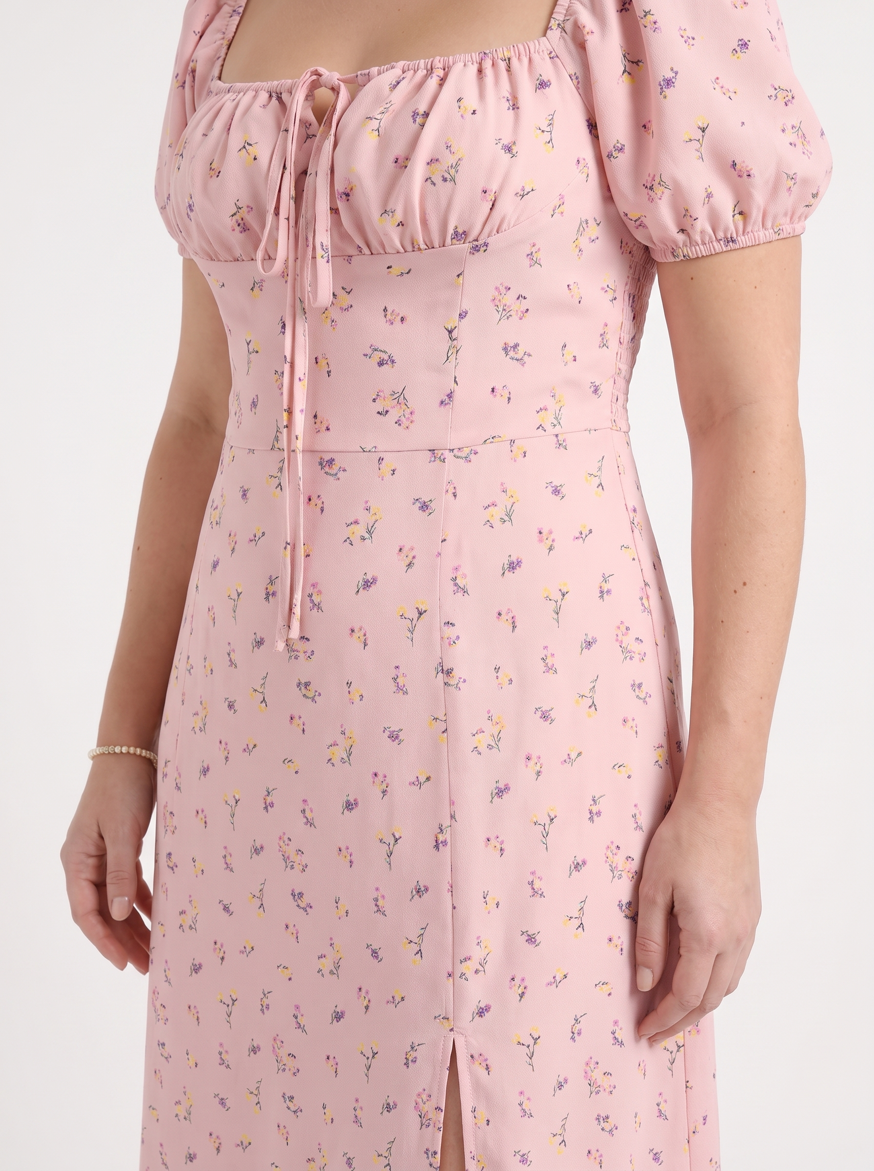 Ivy Midikleid mit Blumenprint und Puffärmeln