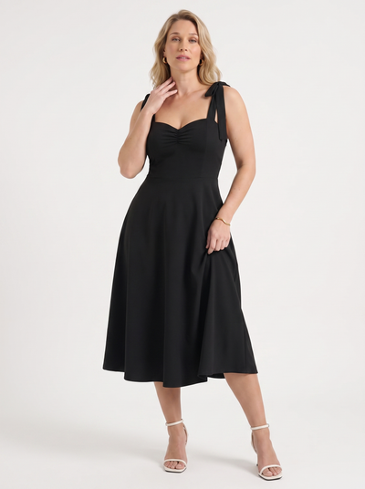 Lanie Midikleid mit Herzausschnitt und Bindeträgern