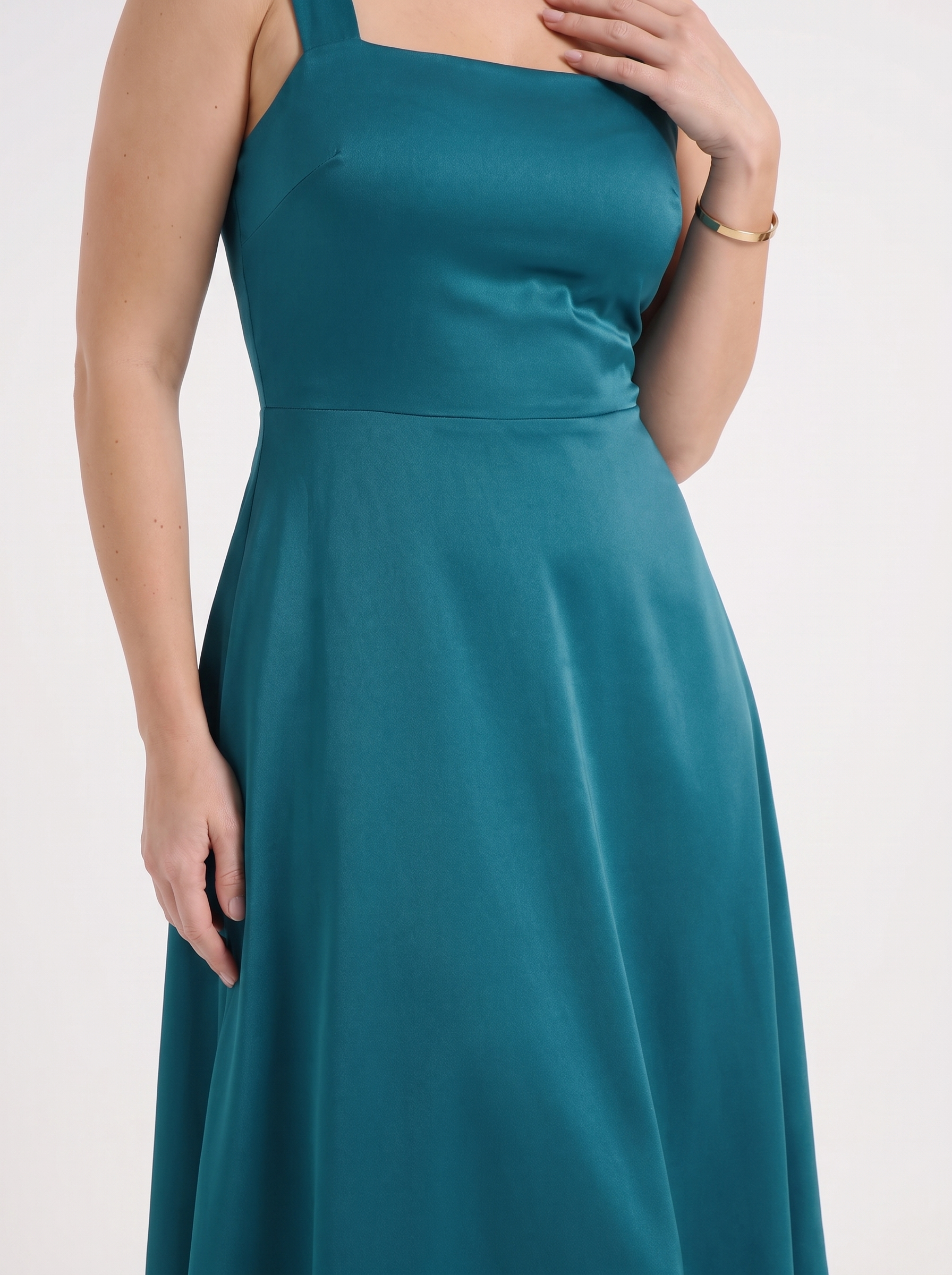 Chloe Midikleid mit Karree-Ausschnitt