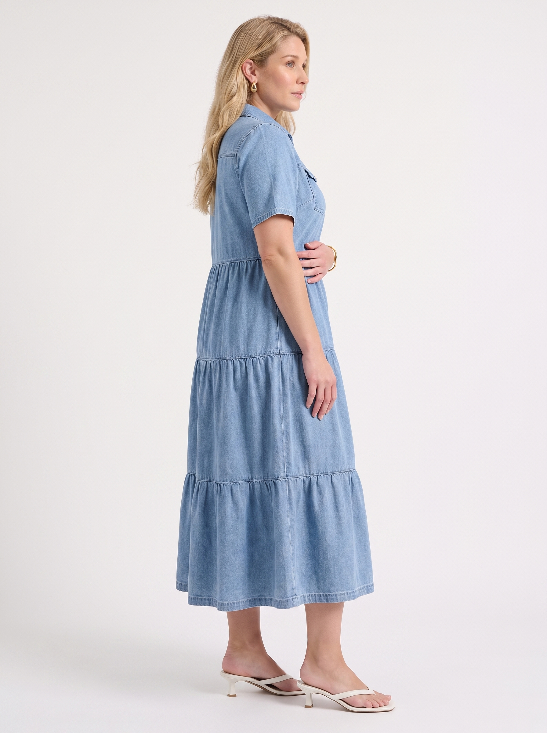 Kesia Gestuftes Midi-Hemdblusenkleid