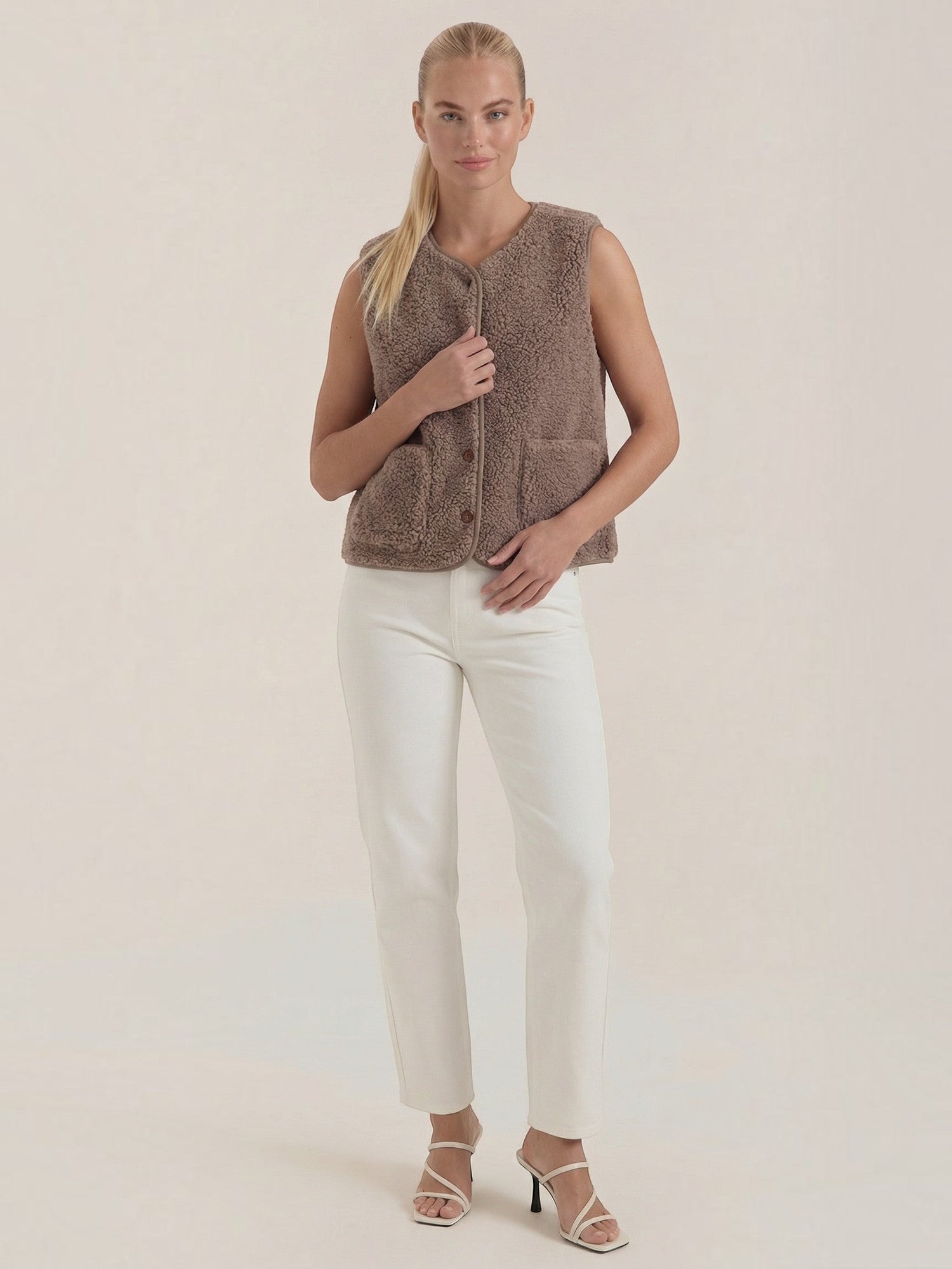 Taupe