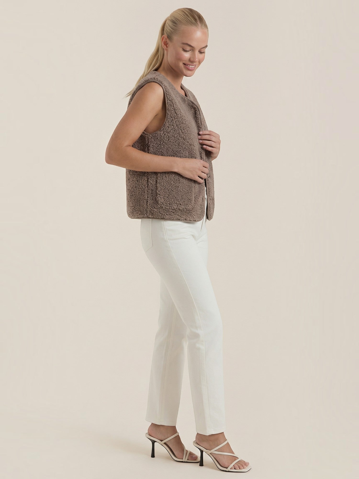 Taupe